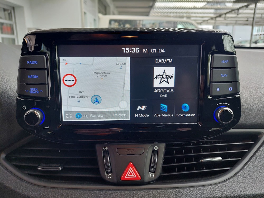 HYUNDAI i30 N 2.0 T-GDi / Video : https://youtu.be/Ou24U1uPoHU / Bilder : https://youtu.be/8dfYFp1aSh0-image-15