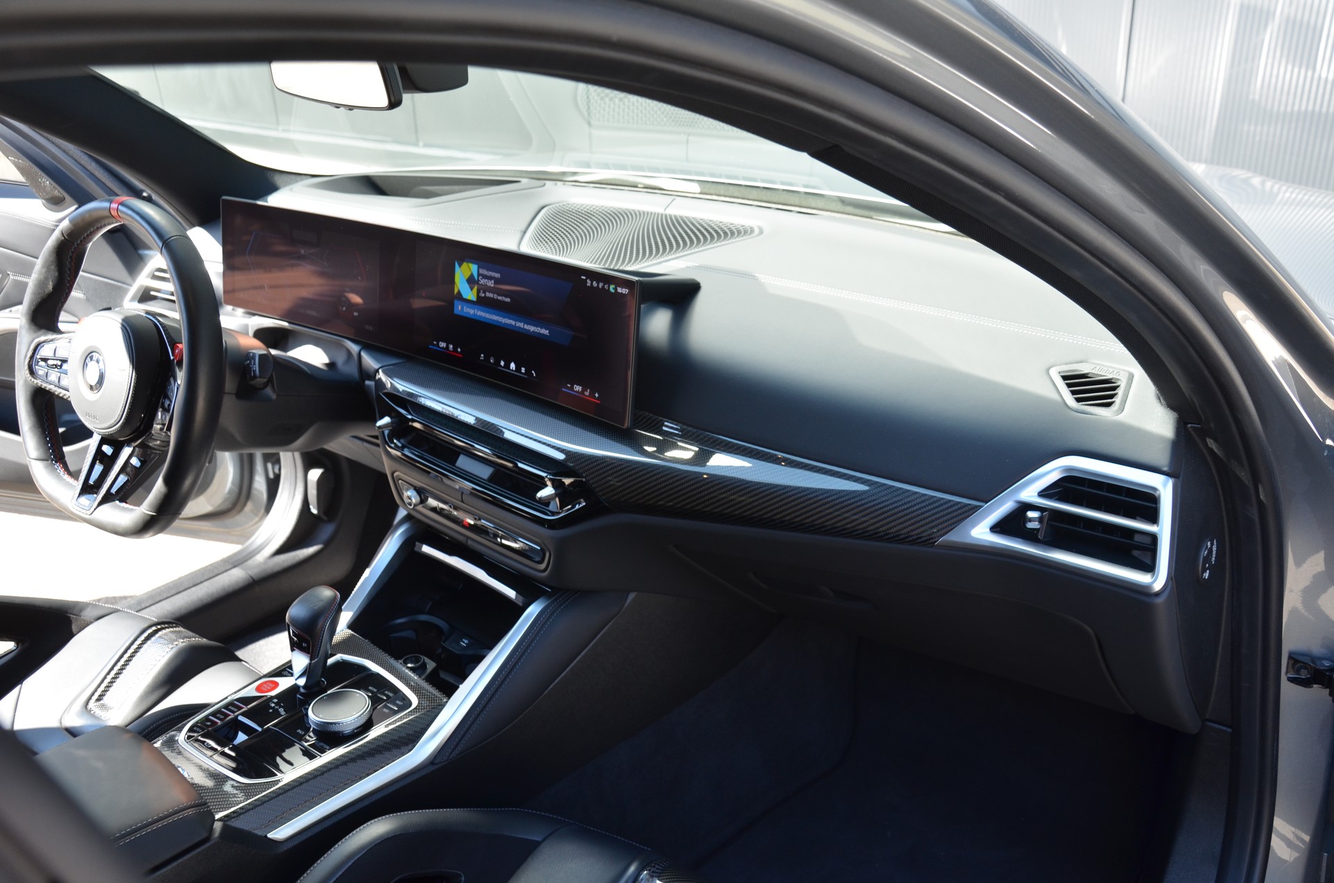 BMW M3 Touring xDrive Competition M-image-16