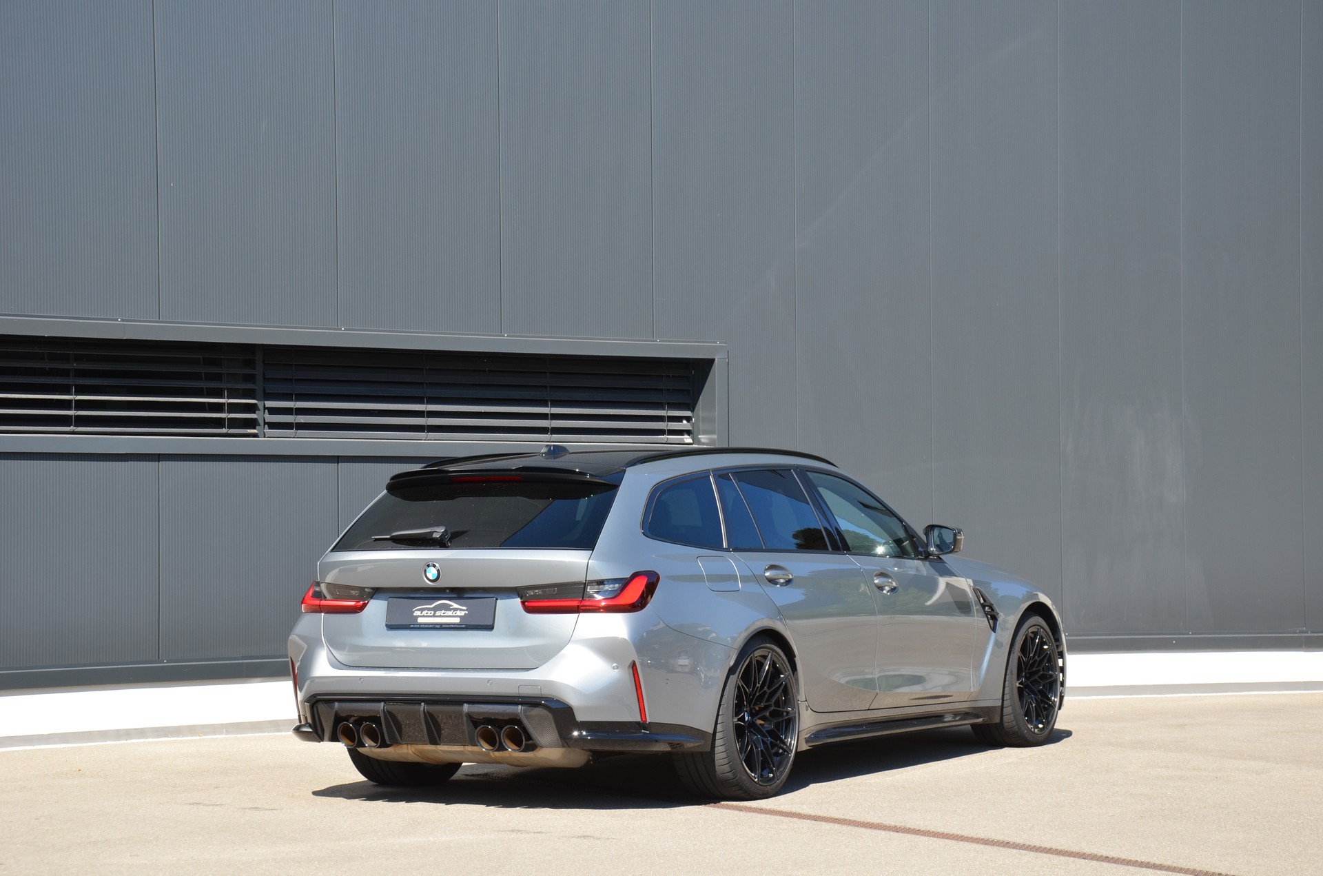 BMW M3 Touring xDrive Competition M-image-2