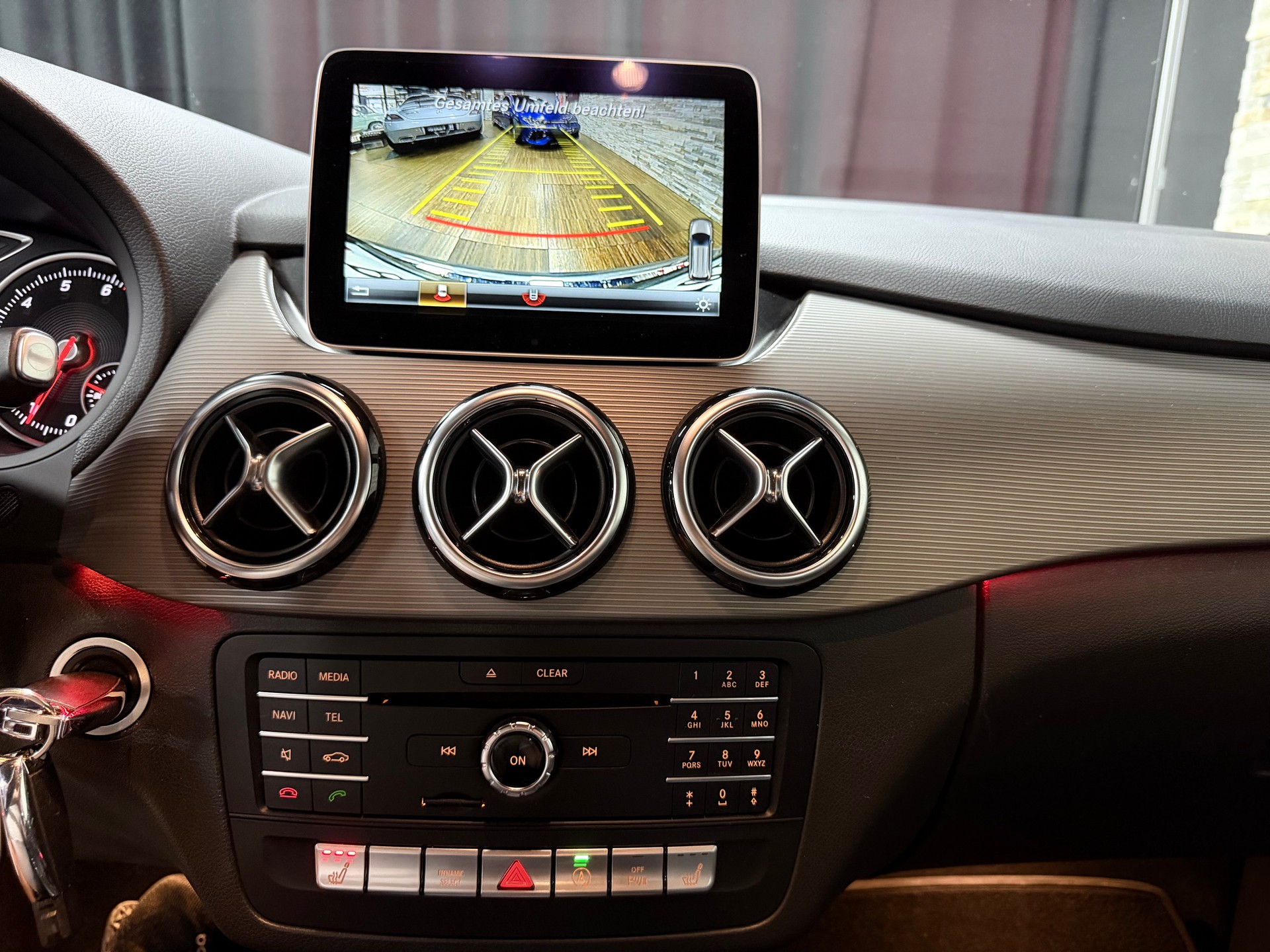 MERCEDES-BENZ B 200 Style 7G-DCT-image-20