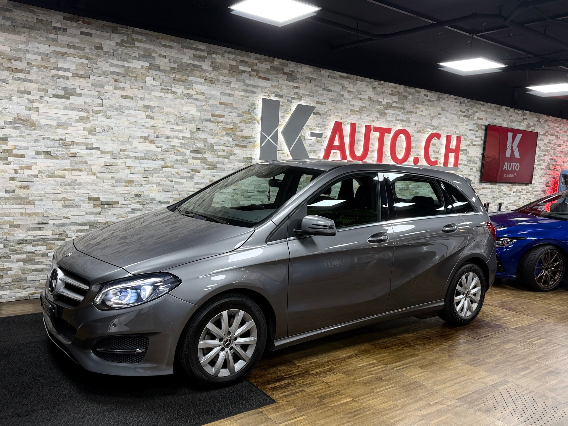 MERCEDES-BENZ B 200 Style 7G-DCT-image-0