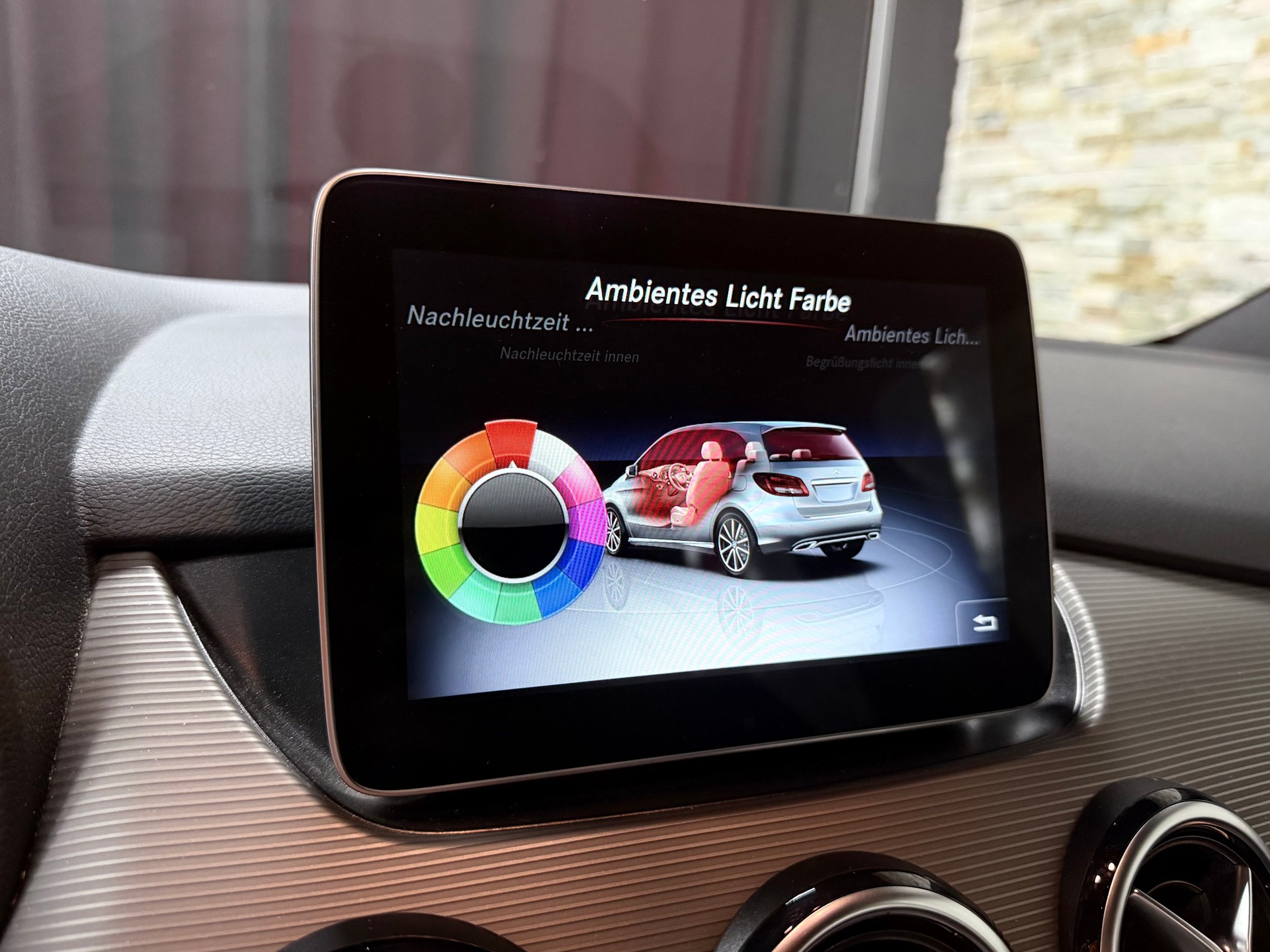 MERCEDES-BENZ B 200 Style 7G-DCT-image-21