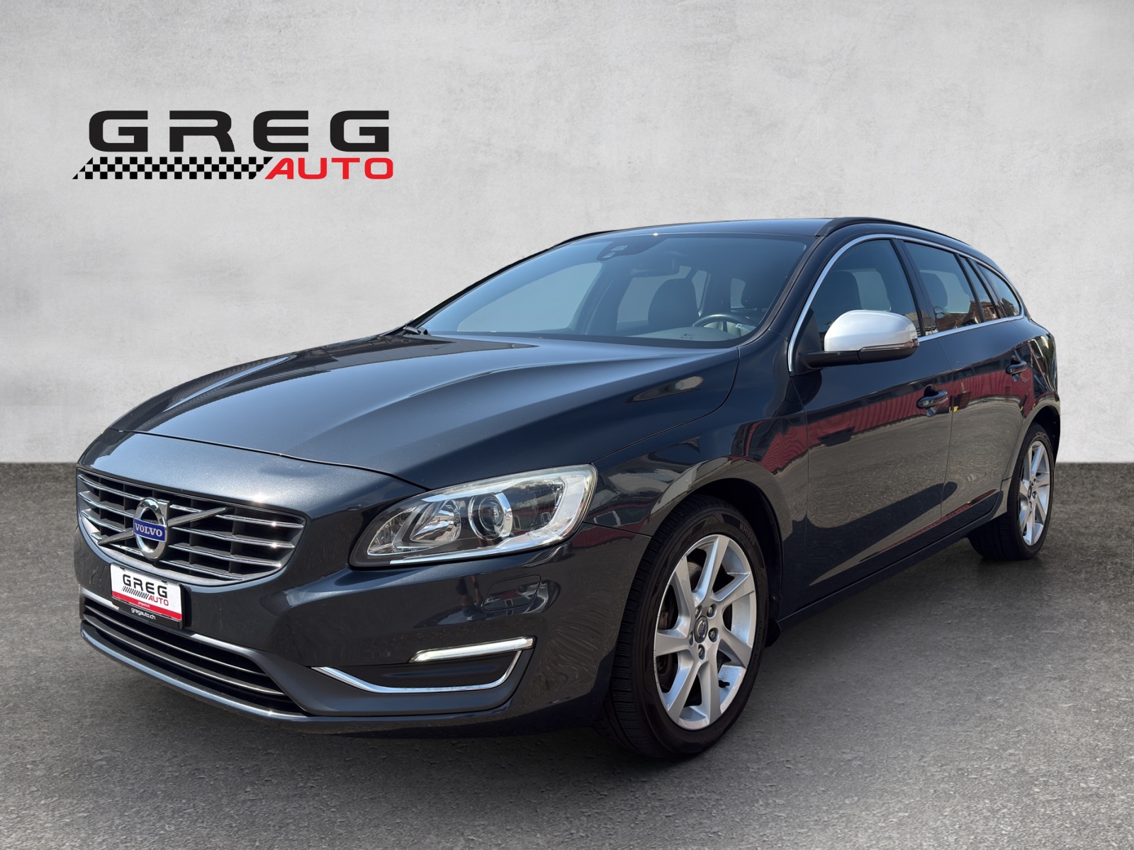 VOLVO V60 D5 Momentum Geartronic-showroom-element-1