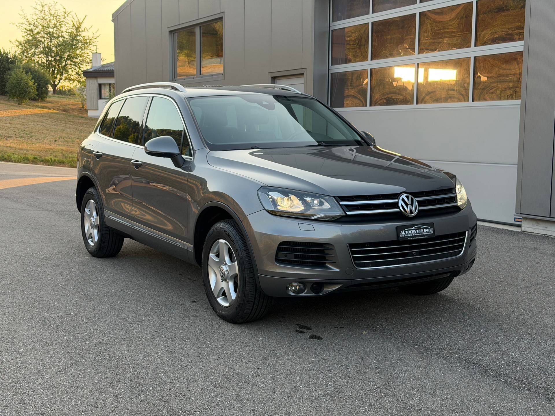 VW Touareg 3.0 TDI BlueMotion Technology Tiptronic-image-1
