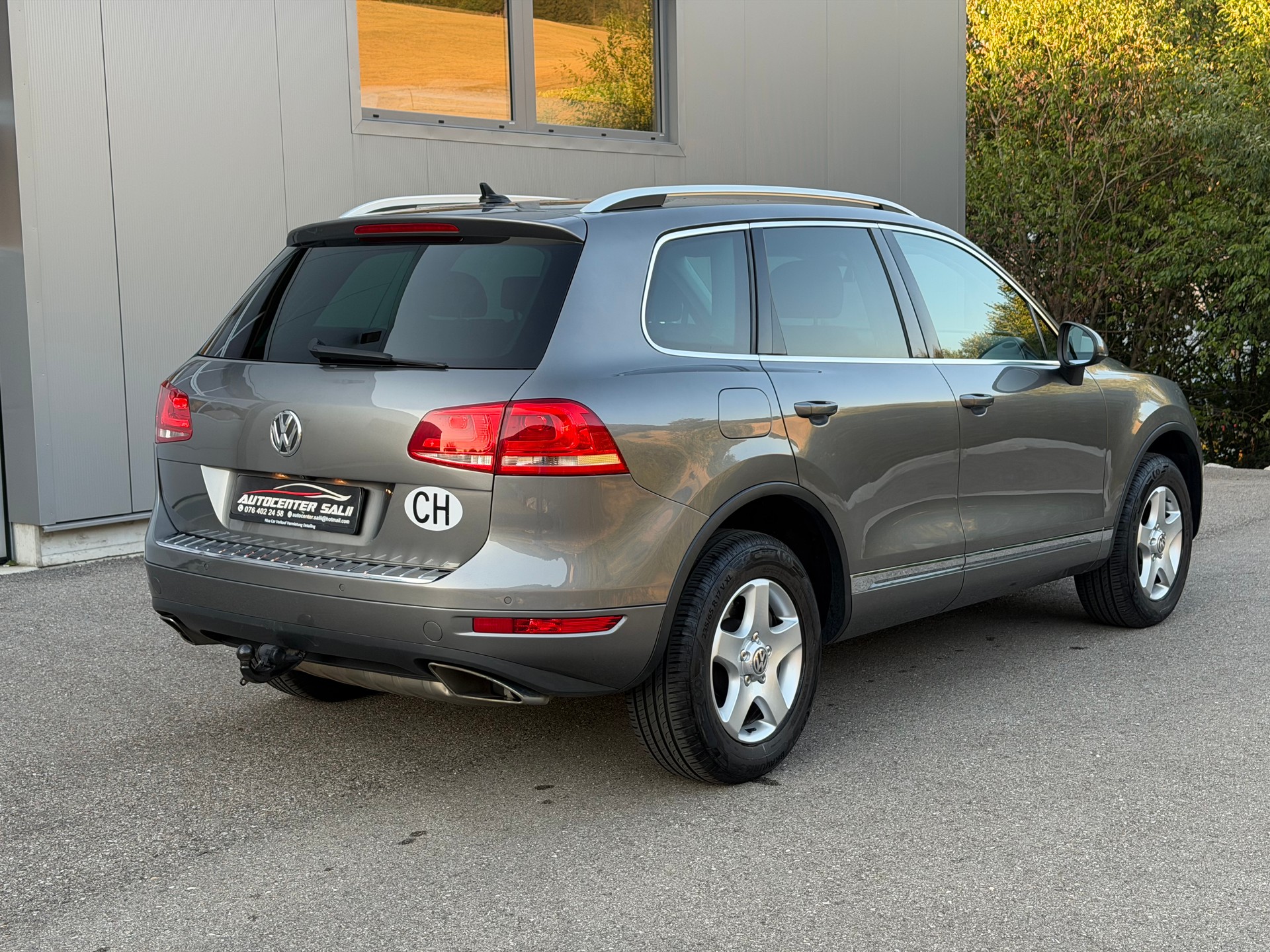 VW Touareg 3.0 TDI BlueMotion Technology Tiptronic-image-4