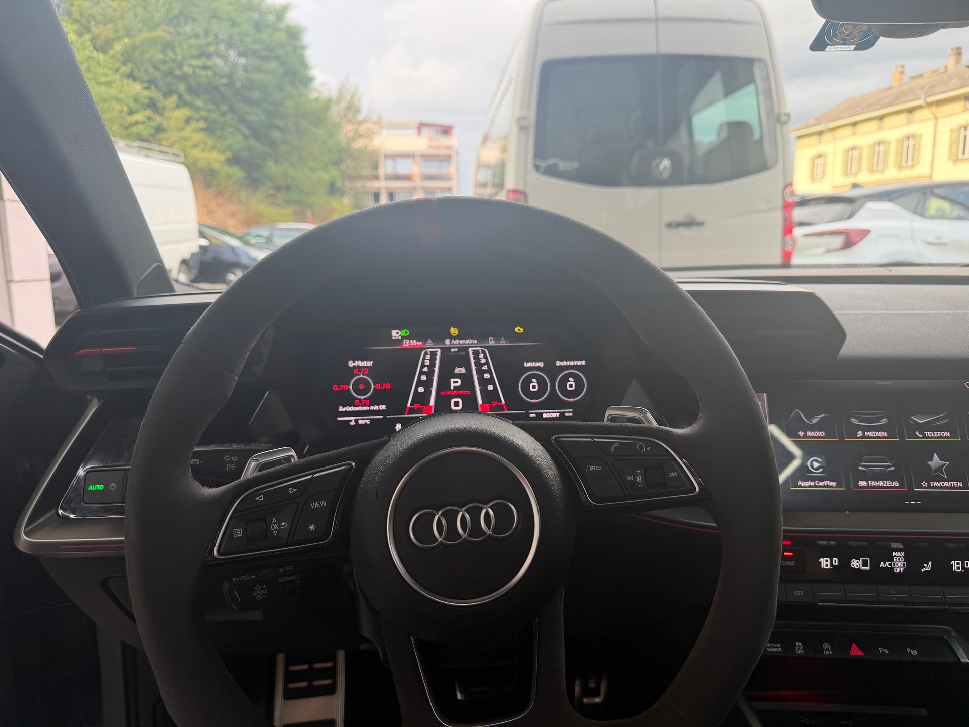 AUDI RS3 Limousine 2.5 TSI quattro S-tronic-image-2