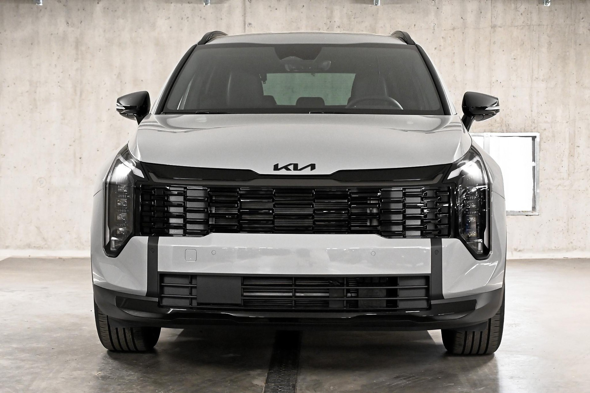 KIA Sportage 1.6 T-GDi Hybrid Black Edition-image-2