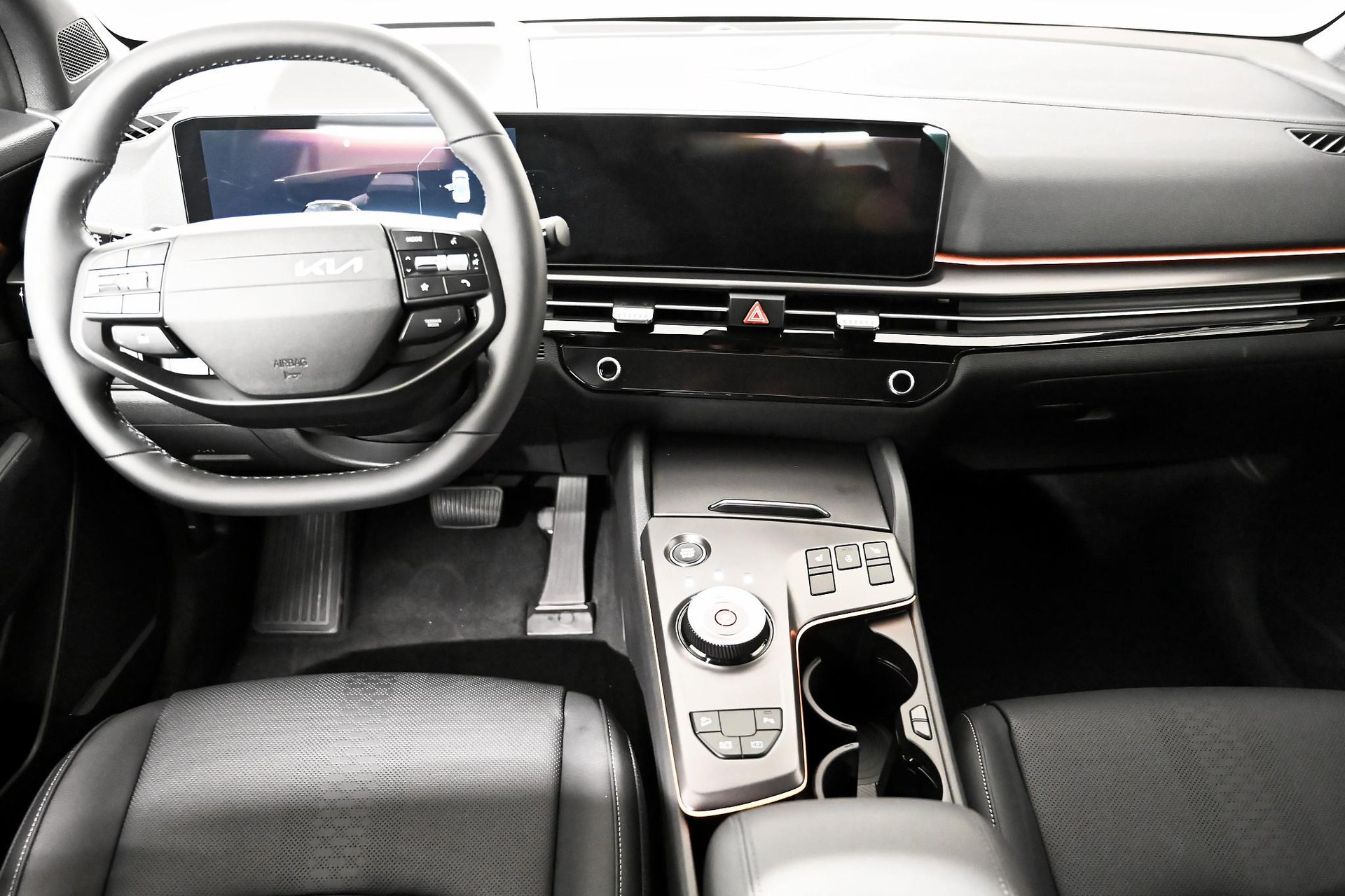 KIA Sportage 1.6 T-GDi Hybrid Black Edition-image-12