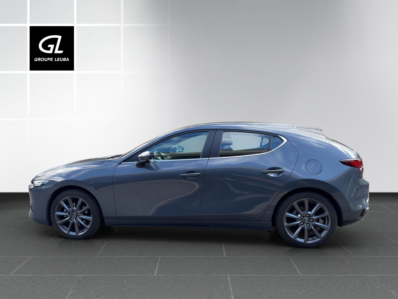 MAZDA 3 Hatchback SKYACTIV-G M Hybrid 140 Centre Line Automat-showroom-element-3