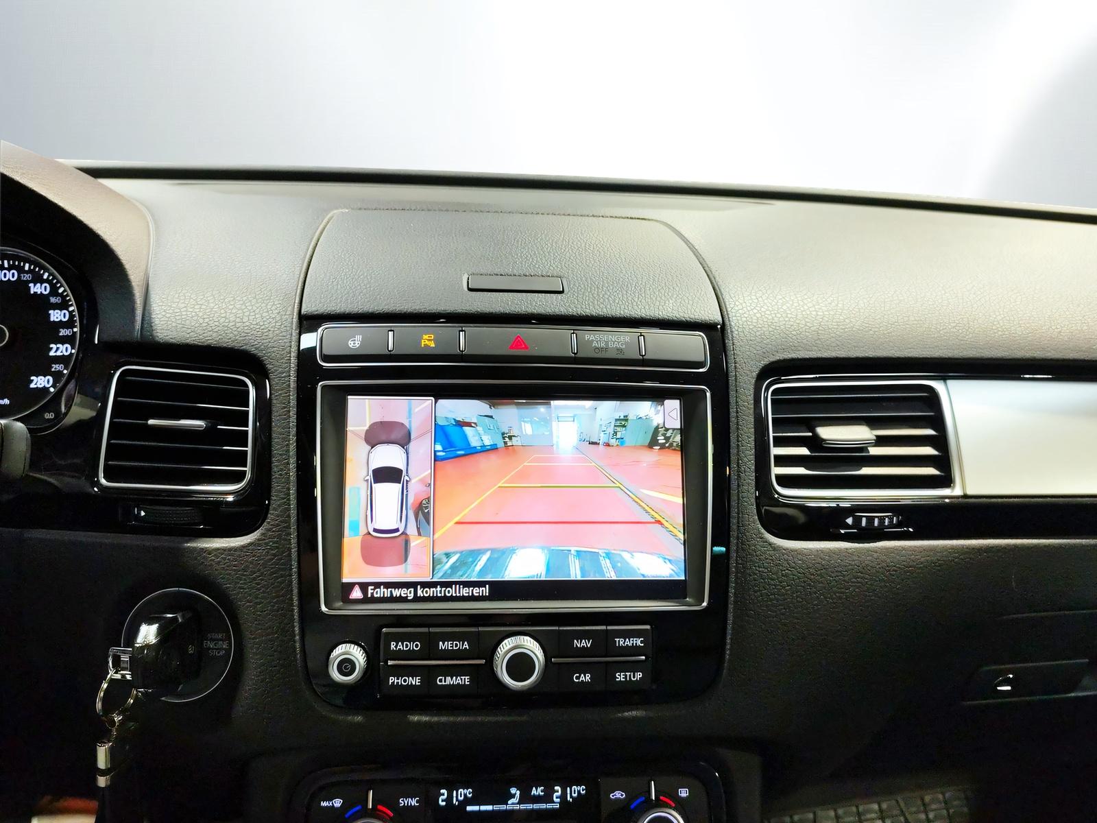 VW Touareg 3.0 V6 TDI 262 BMT TT 4Xm-image-12