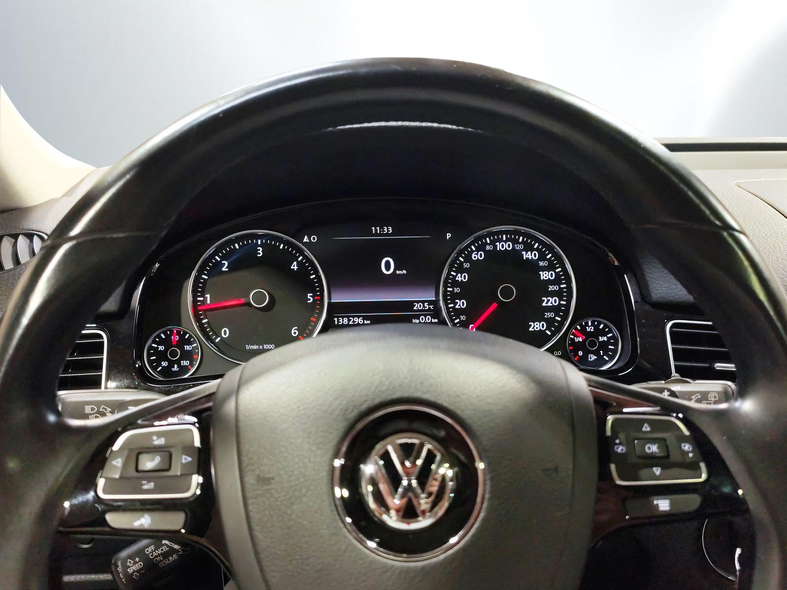 VW Touareg 3.0 V6 TDI 262 BMT TT 4Xm-image-11