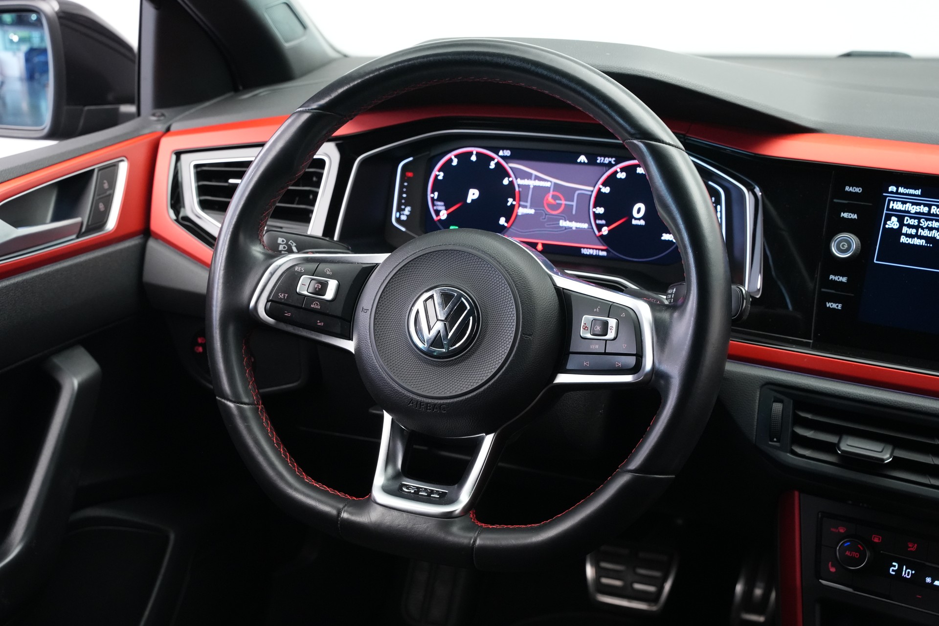 VW Polo 2.0 TSI GTI DSG *CH-Fahrzeug*-image-16