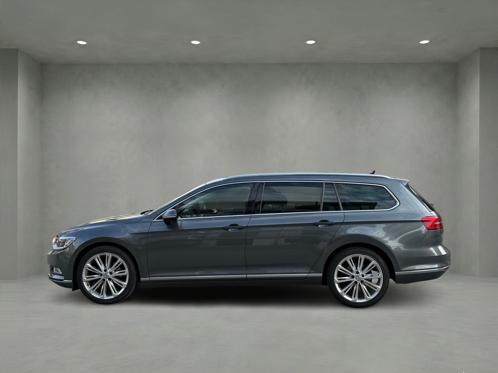 VW Passat Variant 1.8 TSI BMT Highline DSG 4matic-image-1