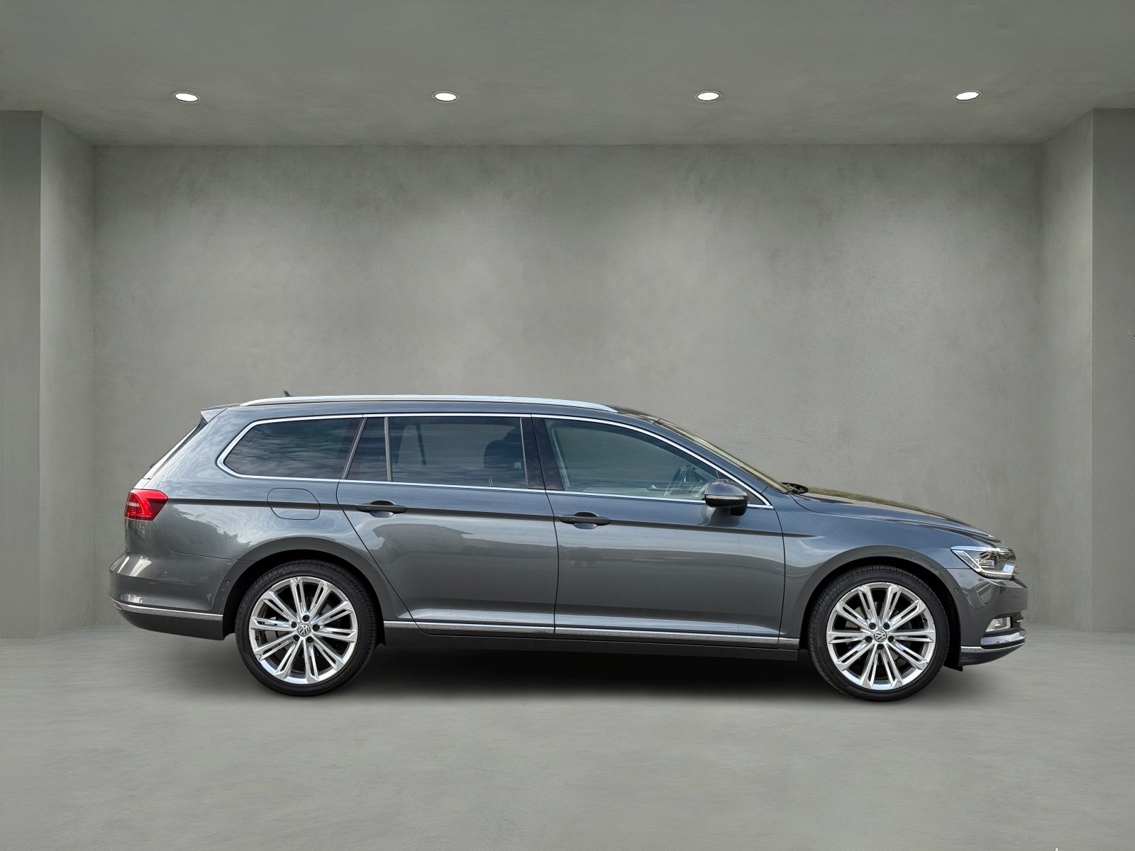 VW Passat Variant 1.8 TSI BMT Highline DSG 4matic-image-5