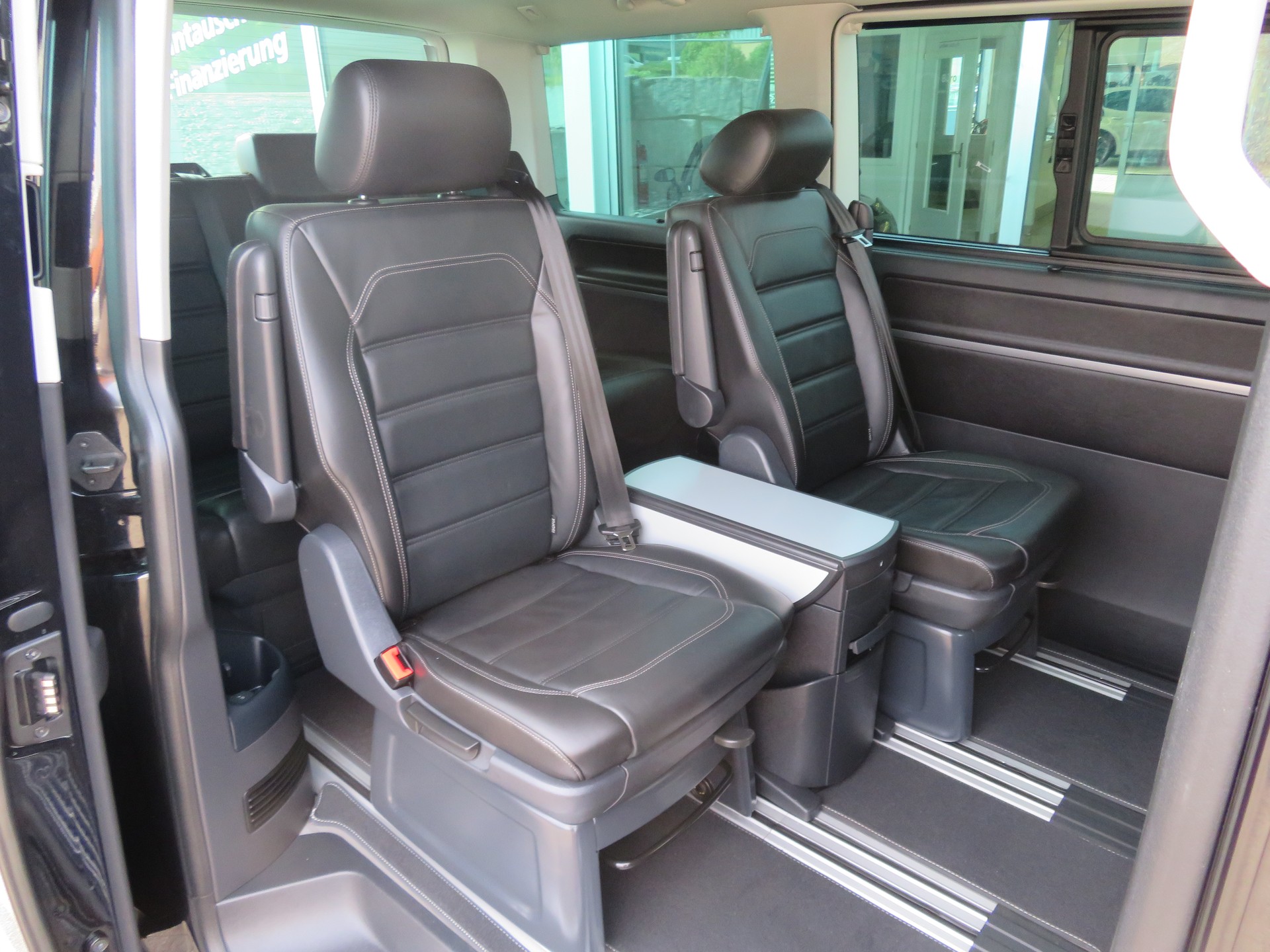 VW T6.1 Multivan 2.0 Bi-TDI Highline 4Motion DSG-image-15