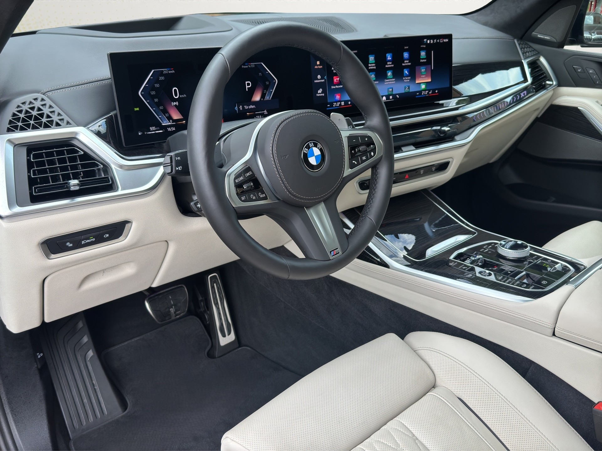 BMW X7 xDrive 48V 40d M Sport Pro (CH) AHK FACELIFT INDIVIDUAL-image-9