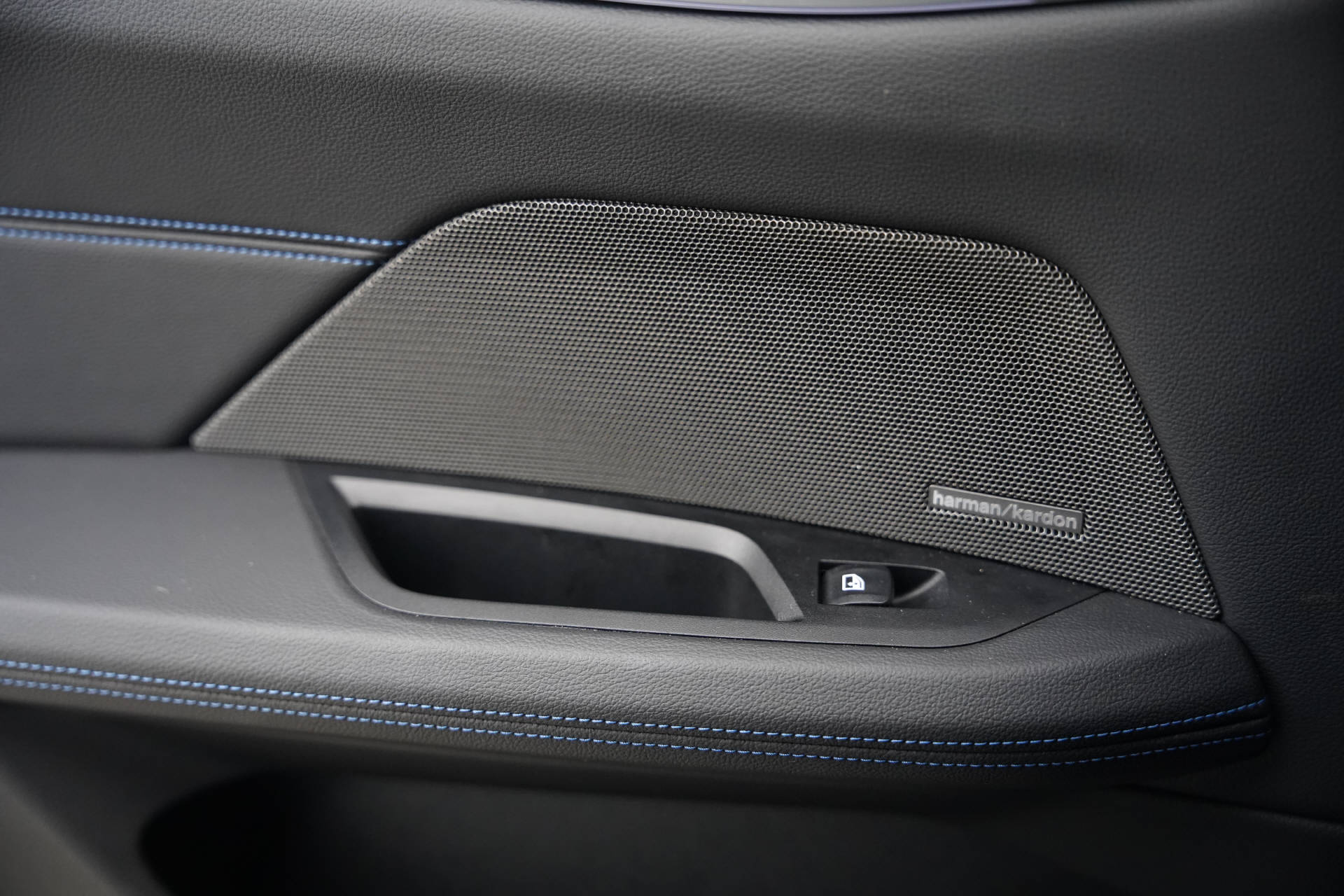 BMW M440i xDrive 48V Gran Coupé Steptronic-image-15
