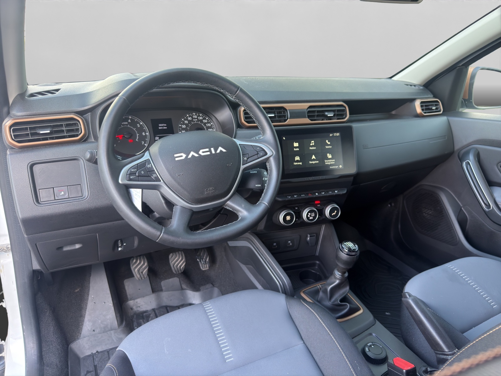 DACIA Duster 1.3 TCe 150 Extreme 4WD-image-6