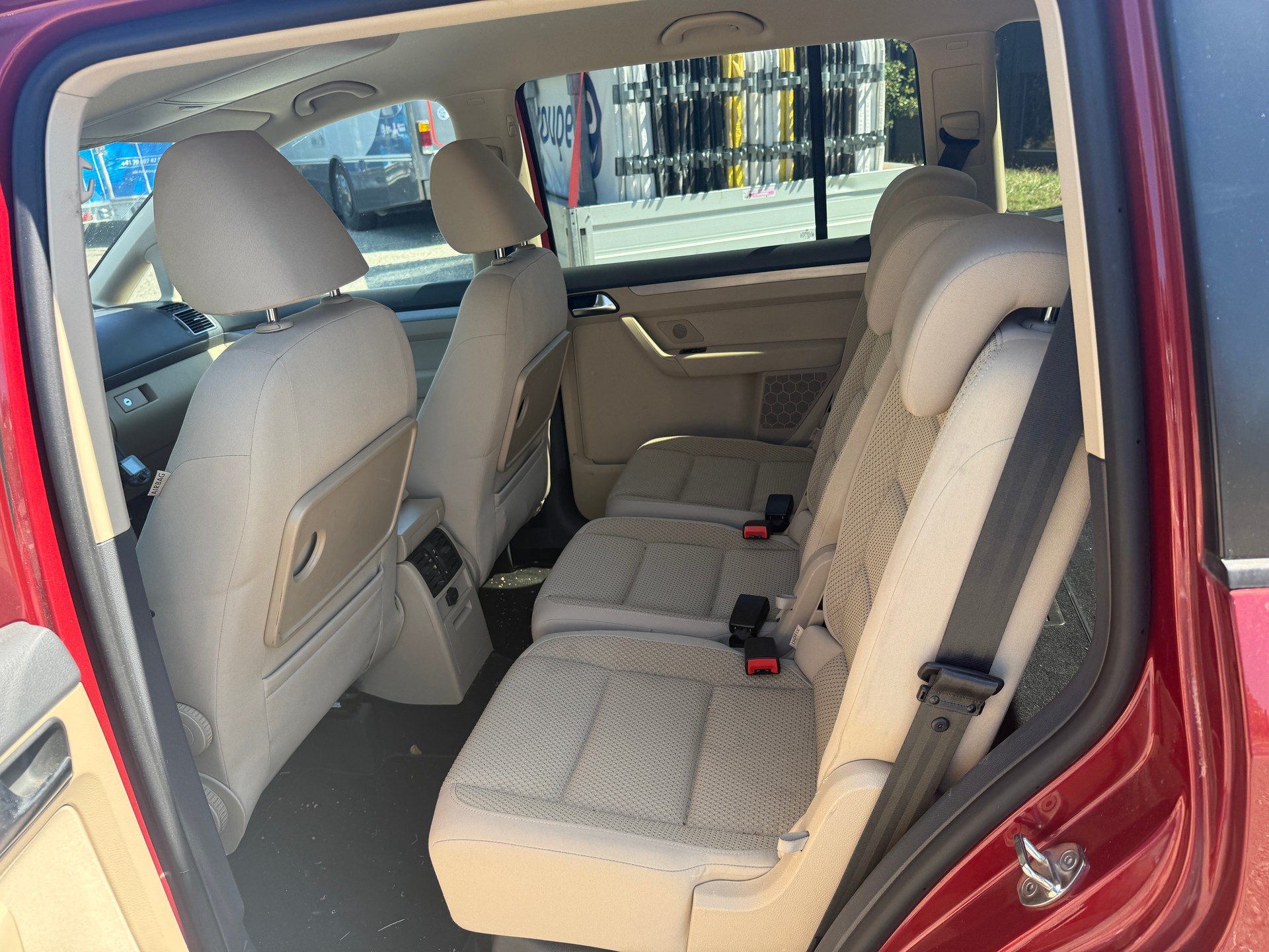 VW Touran 1.4 TSI Highline DSG-image-9