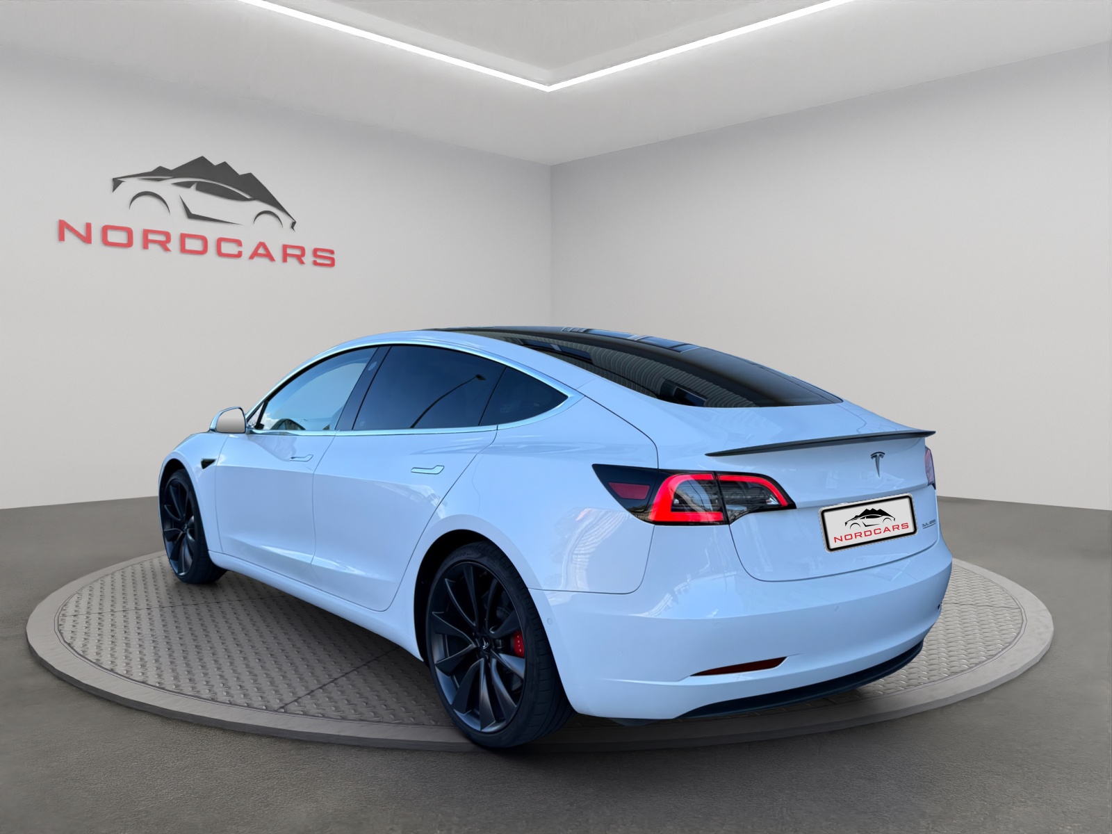 TESLA Model 3 Performance Dual Motor AWD-image-2