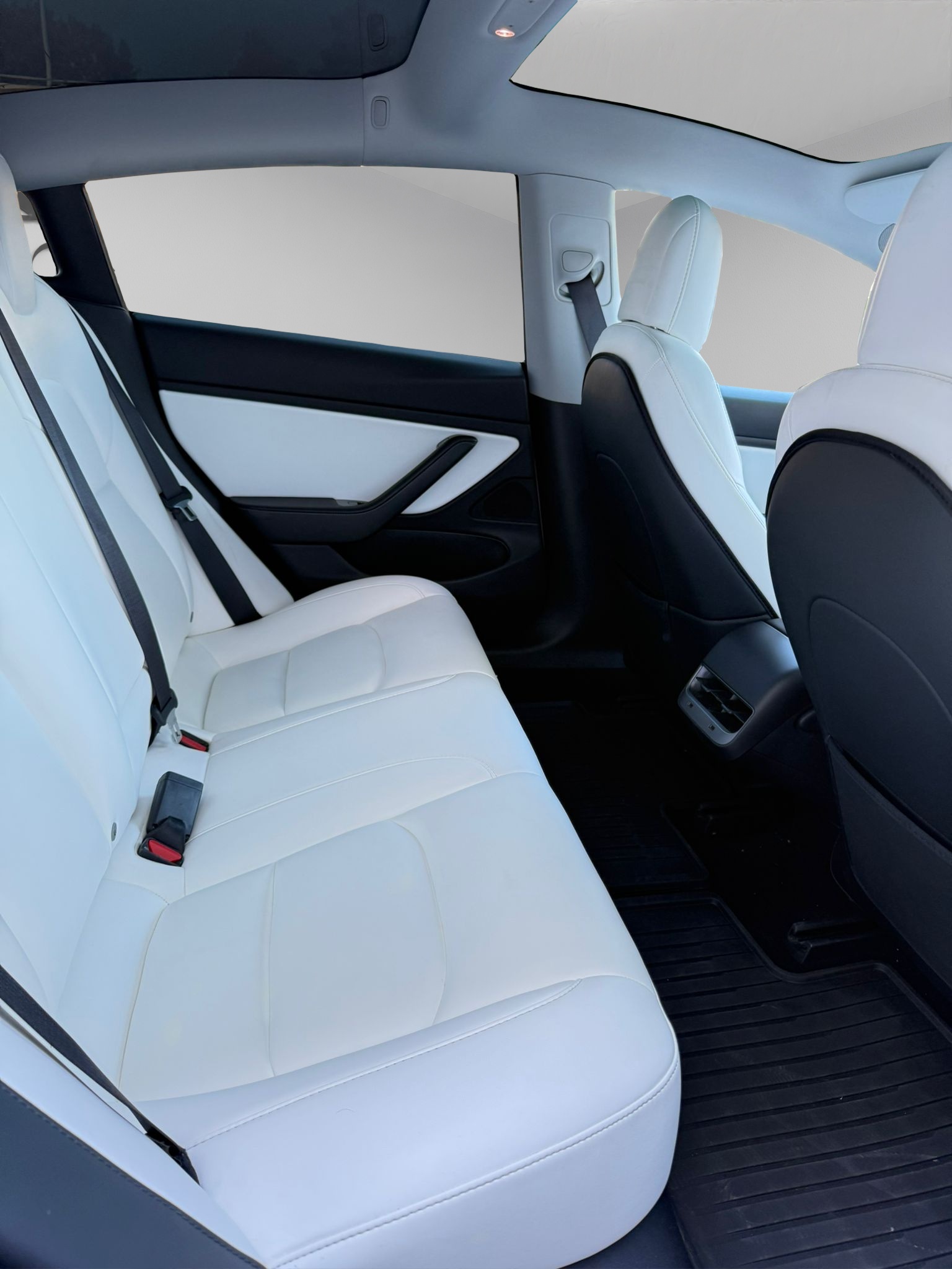 TESLA Model 3 Performance Dual Motor AWD-image-9