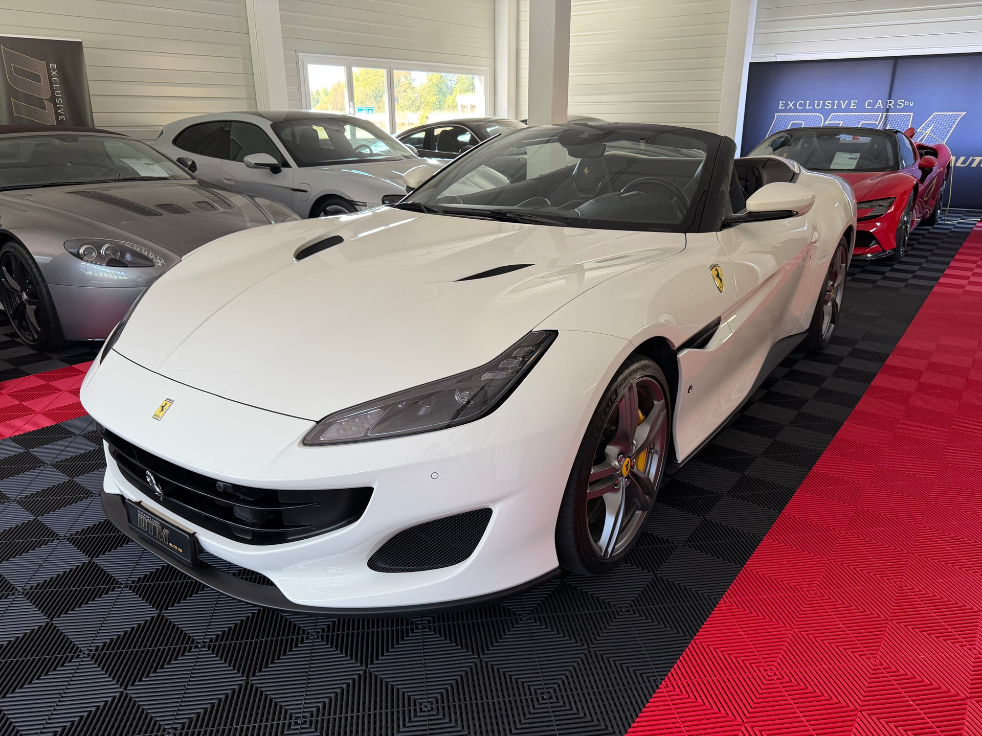 FERRARI Portofino 3.9 V8 T-image-0