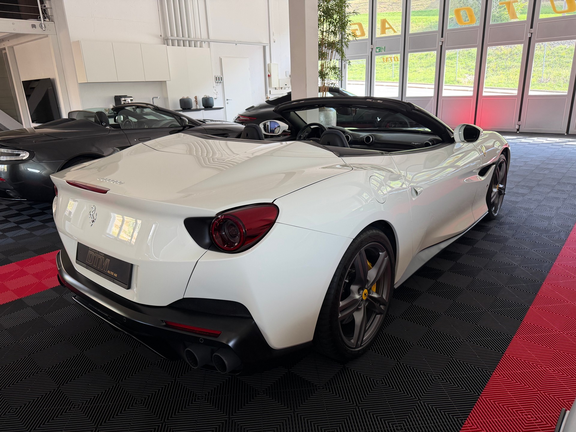 FERRARI Portofino 3.9 V8 T-image-4