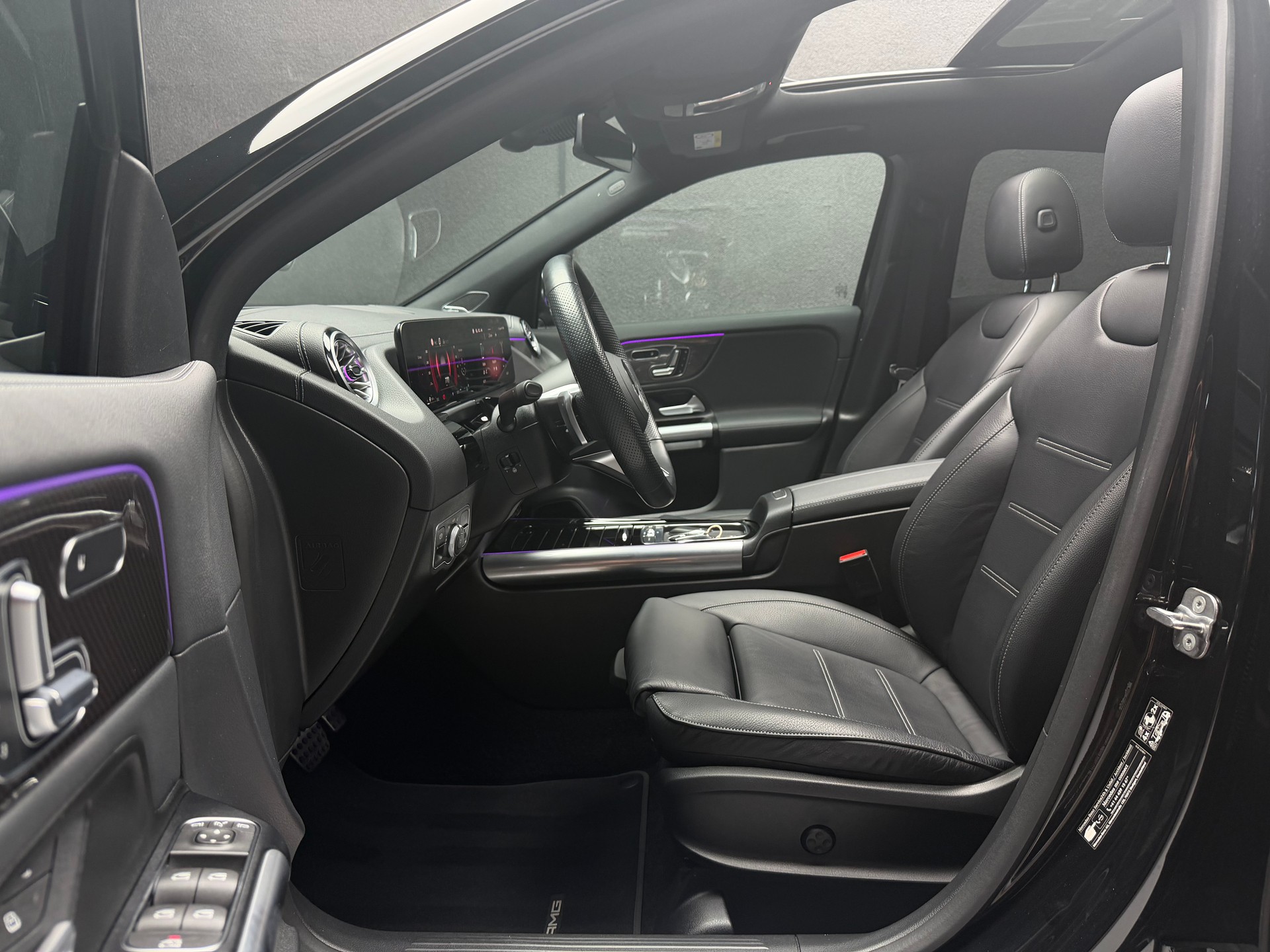 MERCEDES-BENZ GLA 250 4Matic 8G-DCT Swiss Star-image-5