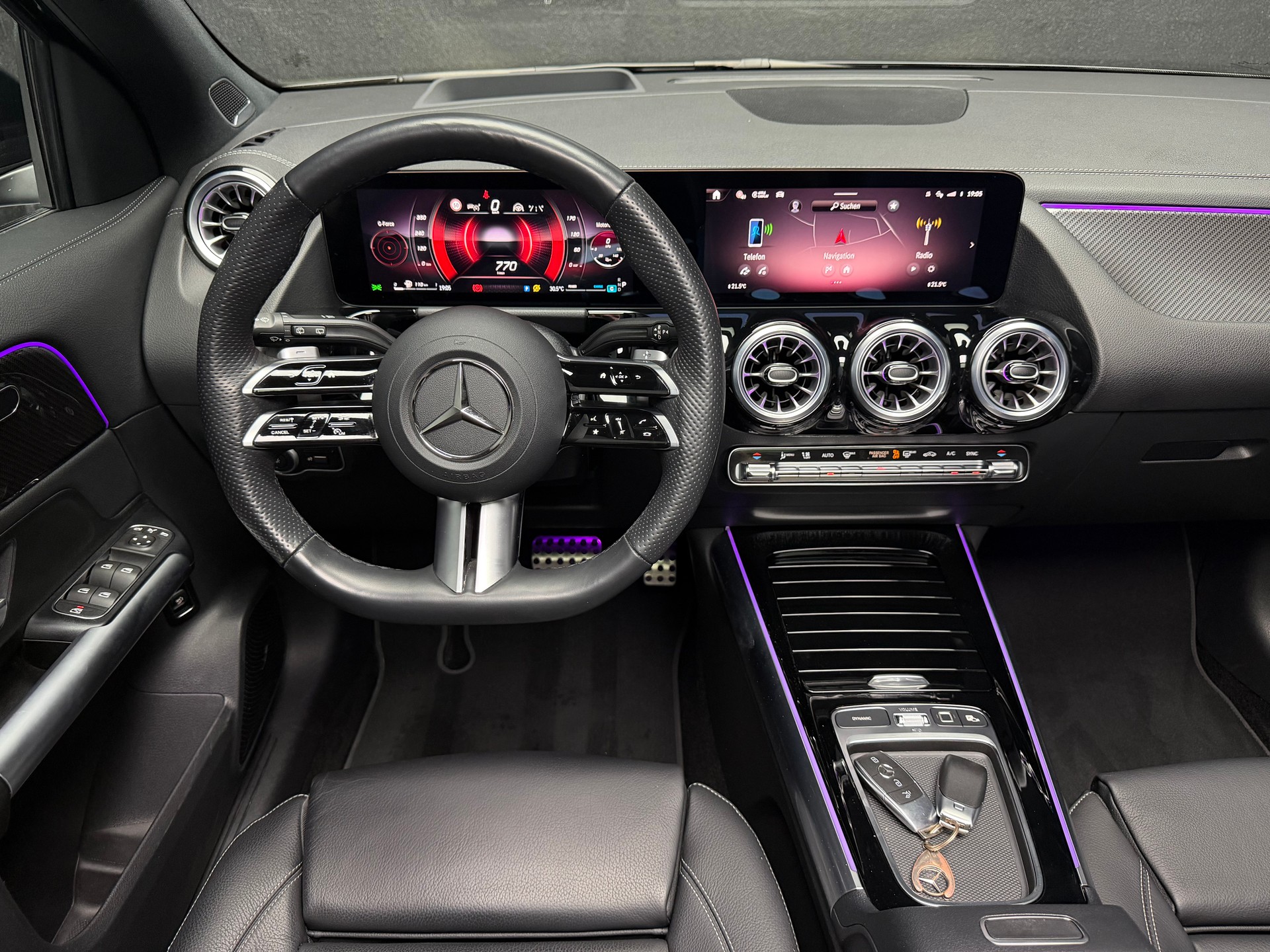 MERCEDES-BENZ GLA 250 4Matic 8G-DCT Swiss Star-image-8
