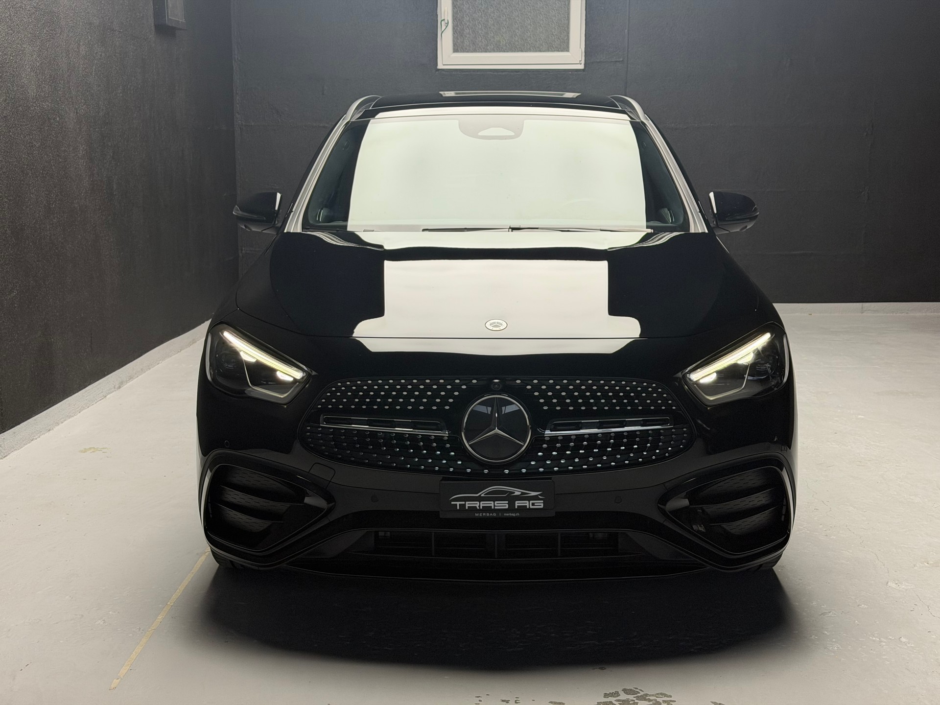 MERCEDES-BENZ GLA 250 4Matic 8G-DCT Swiss Star-image-1