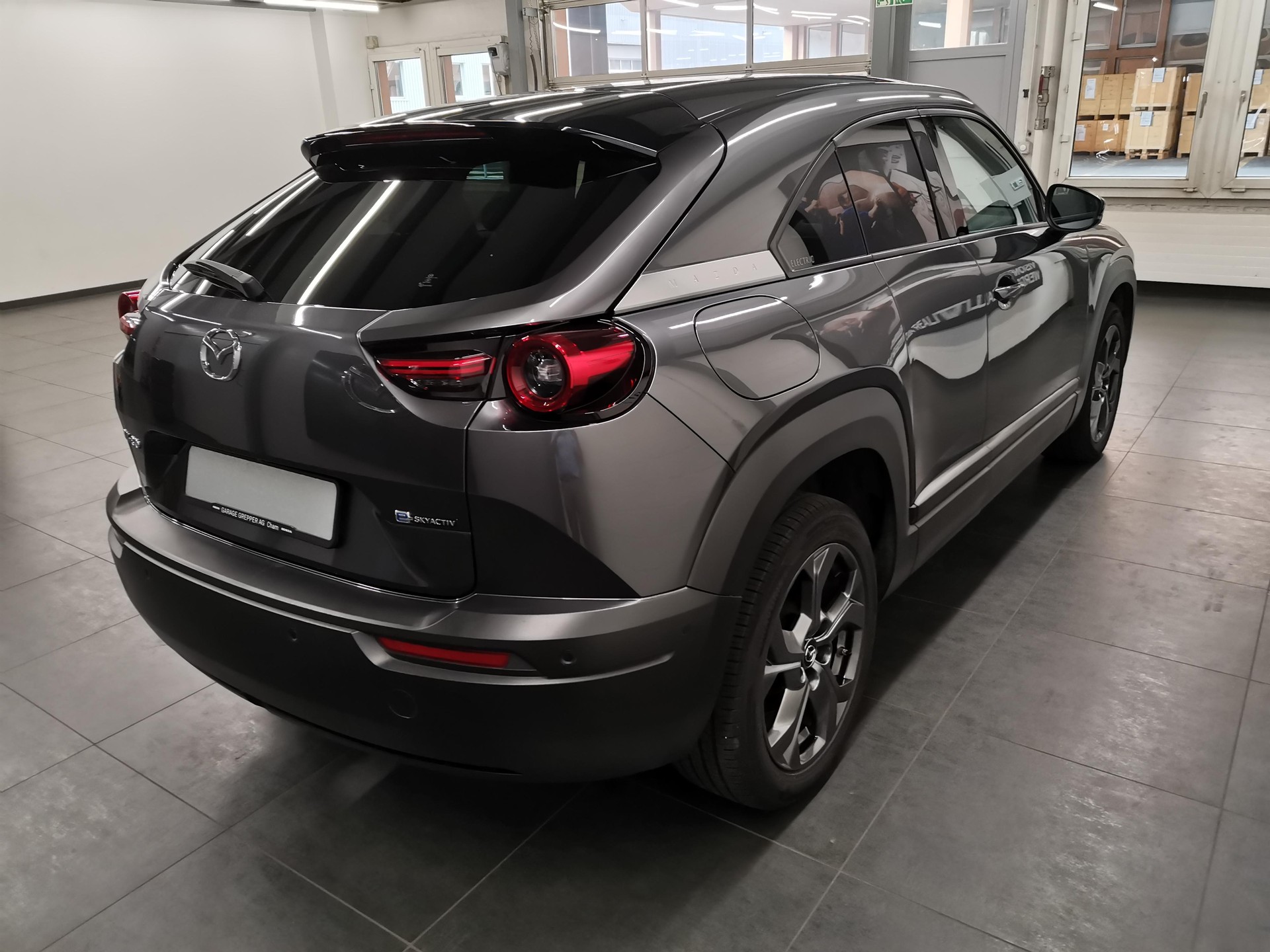 MAZDA MX-30 e-Skyactiv Revolution-image-4