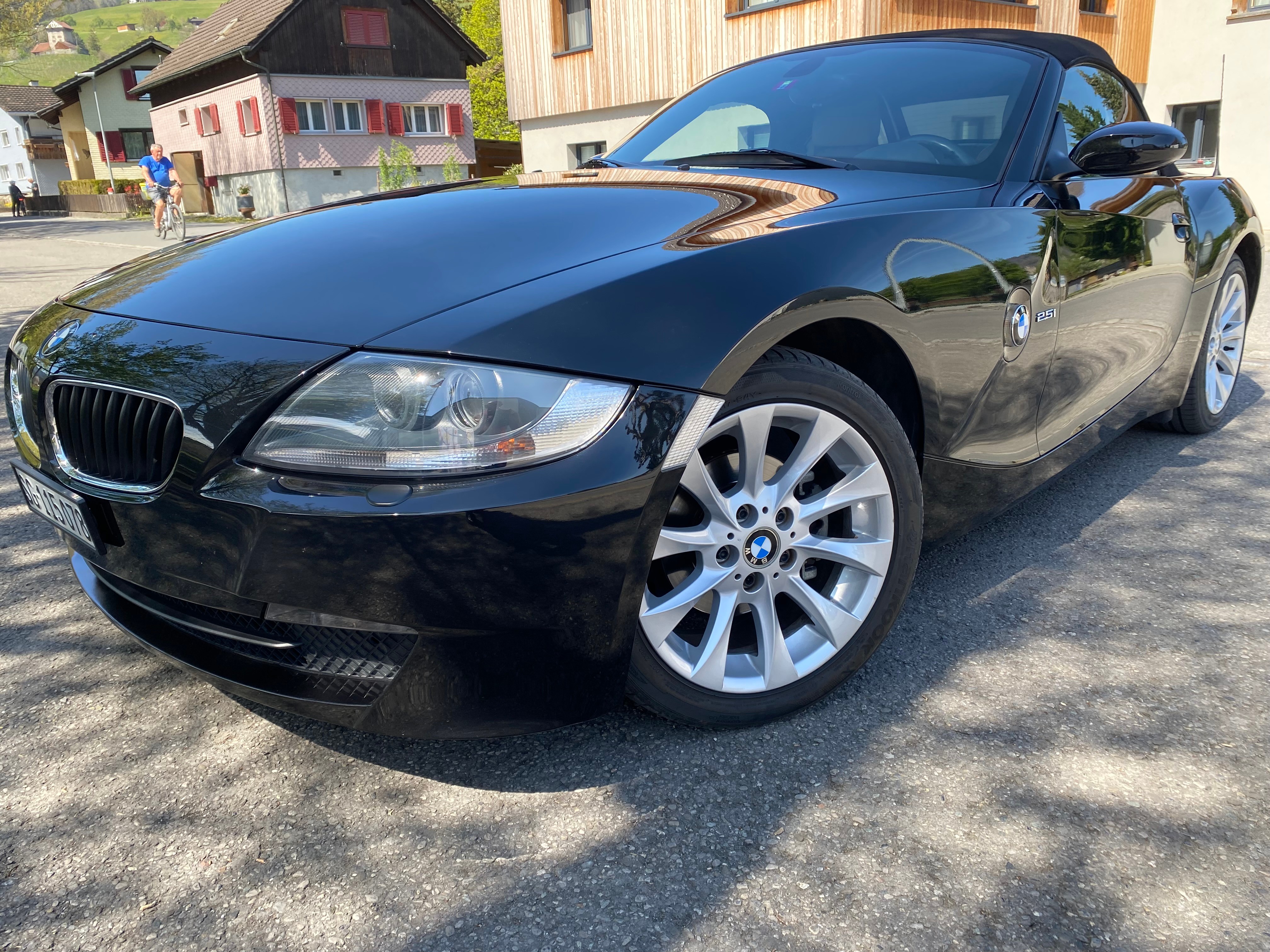 BMW 2.5i - top gepflegt ! — slika 1