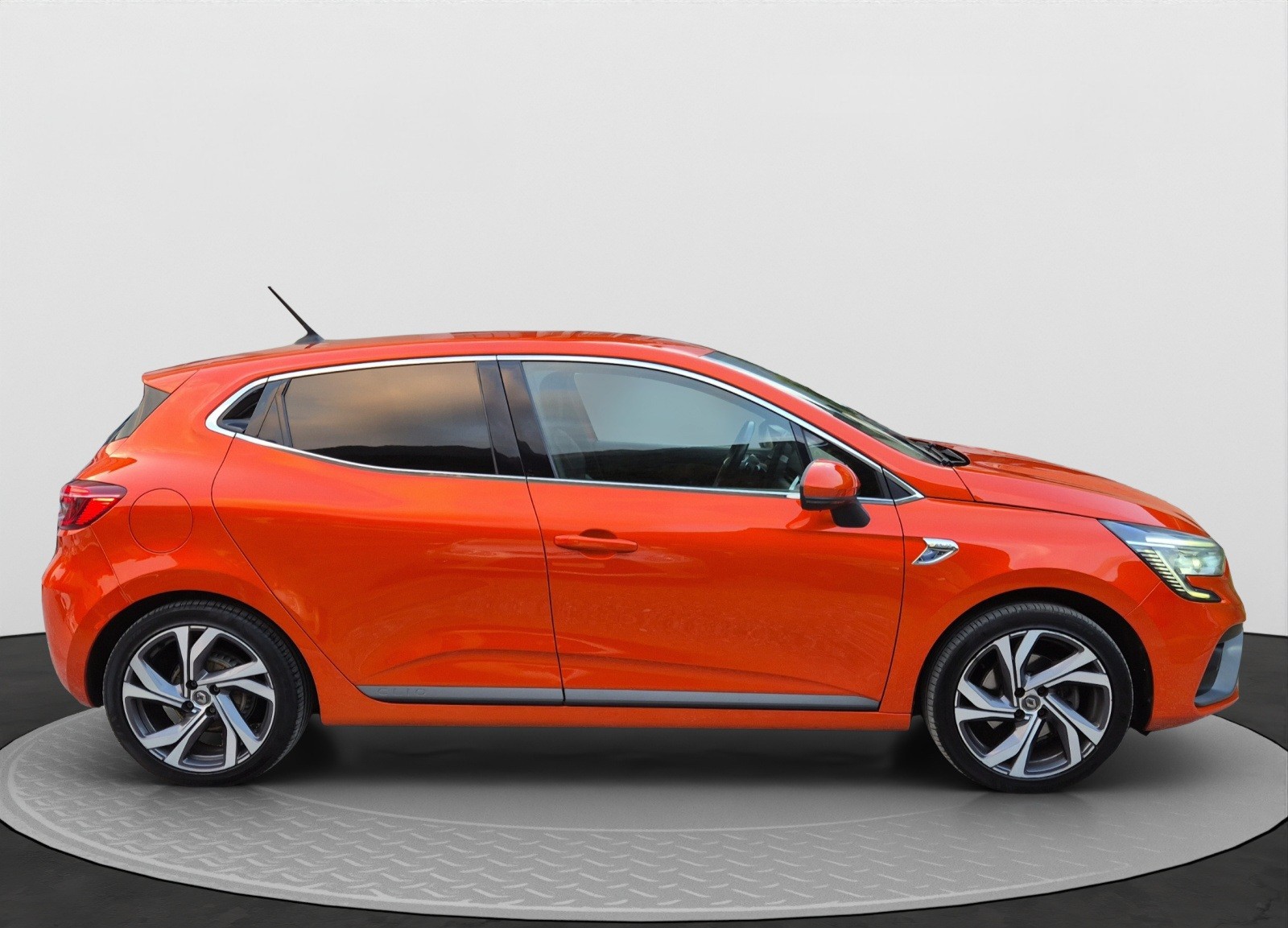 RENAULT Clio 1.3 R.S. Line EDC-image-5