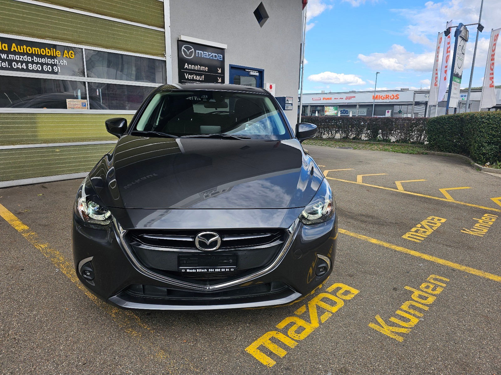 MAZDA 2 1.5 90 Revolution-image-1