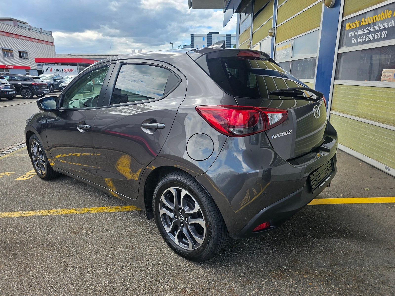 MAZDA 2 1.5 90 Revolution-image-9