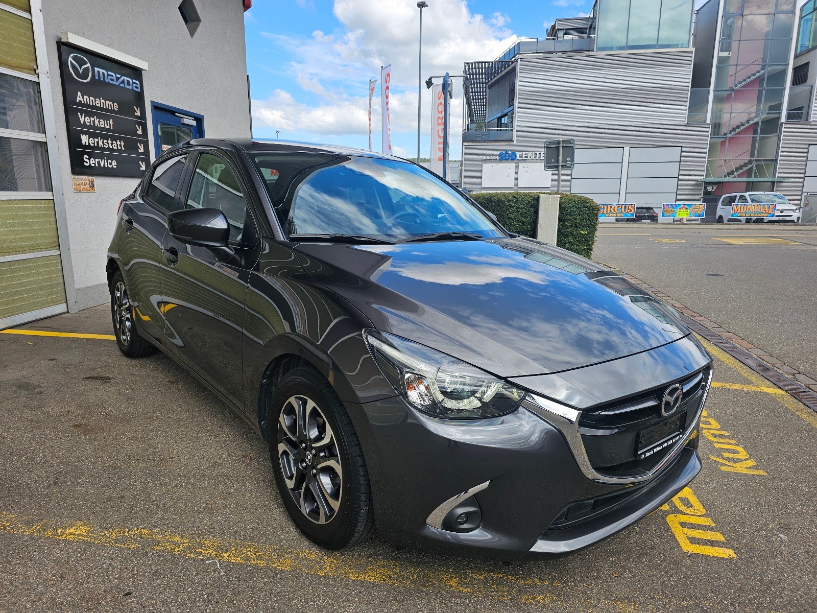 MAZDA 2 1.5 90 Revolution-image-6