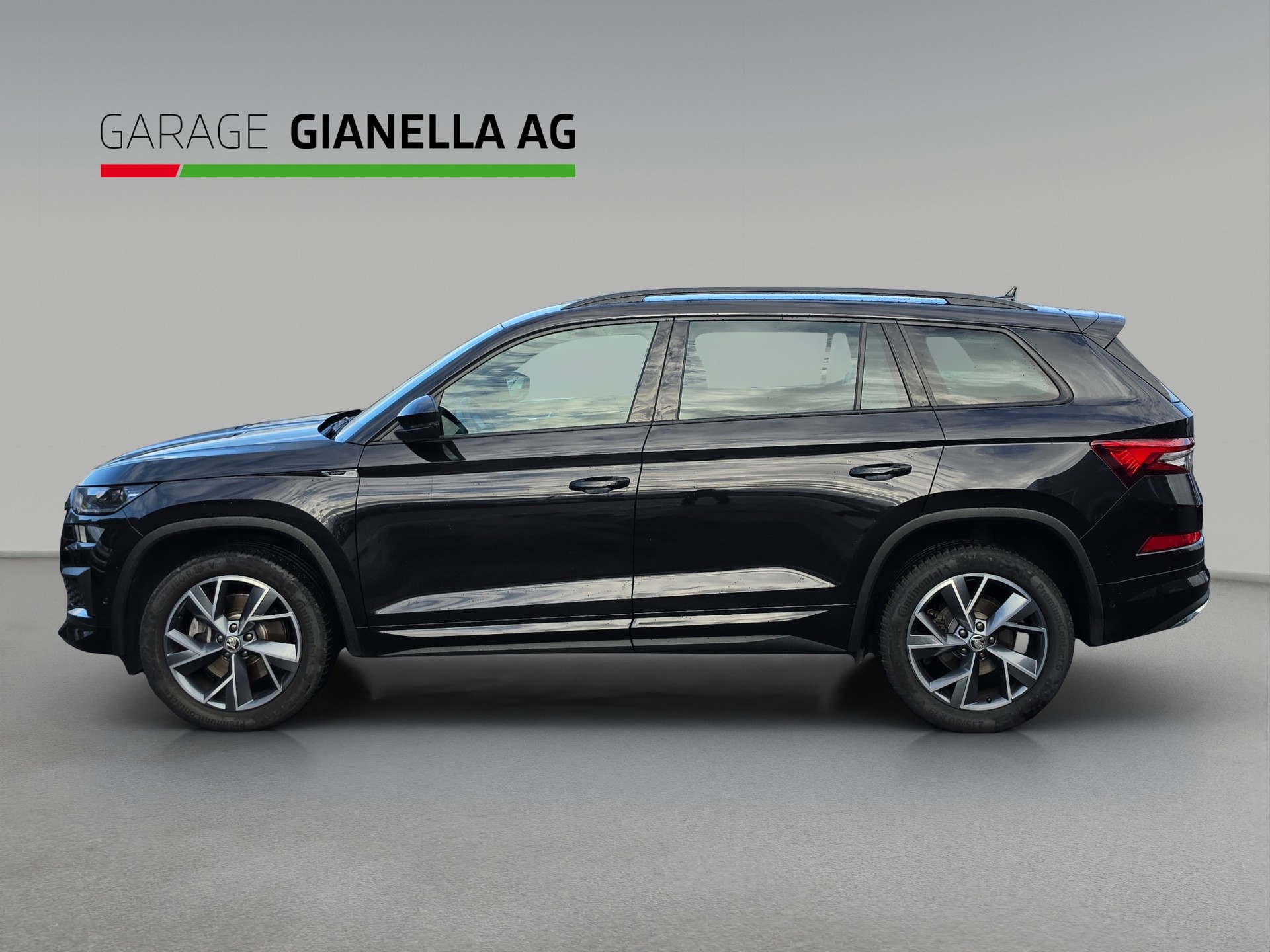 SKODA Kodiaq 2.0 TSI 4x4 SportLine-showroom-element-1