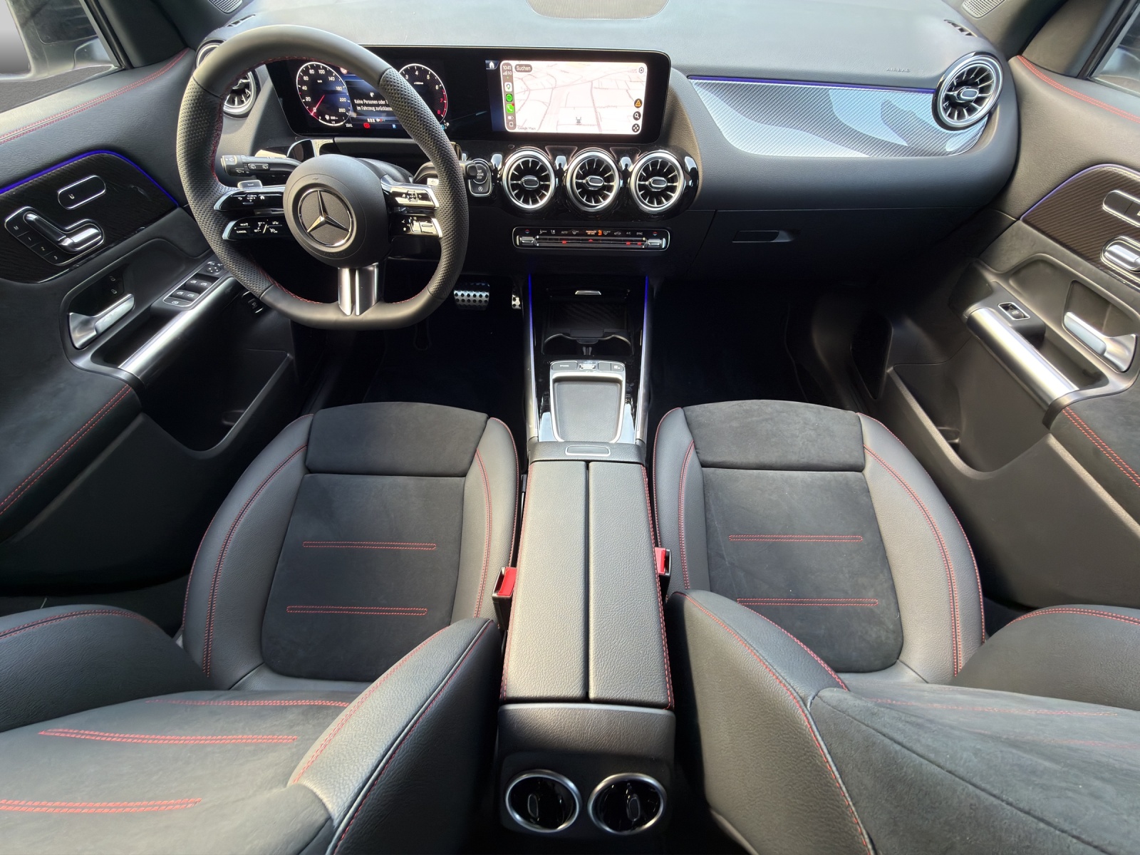 MERCEDES-BENZ GLA 250 4Matic 8G-DCT Swiss Star - AMG Line Premium Plus - AHK - Head-up - Panoramadach-image-6