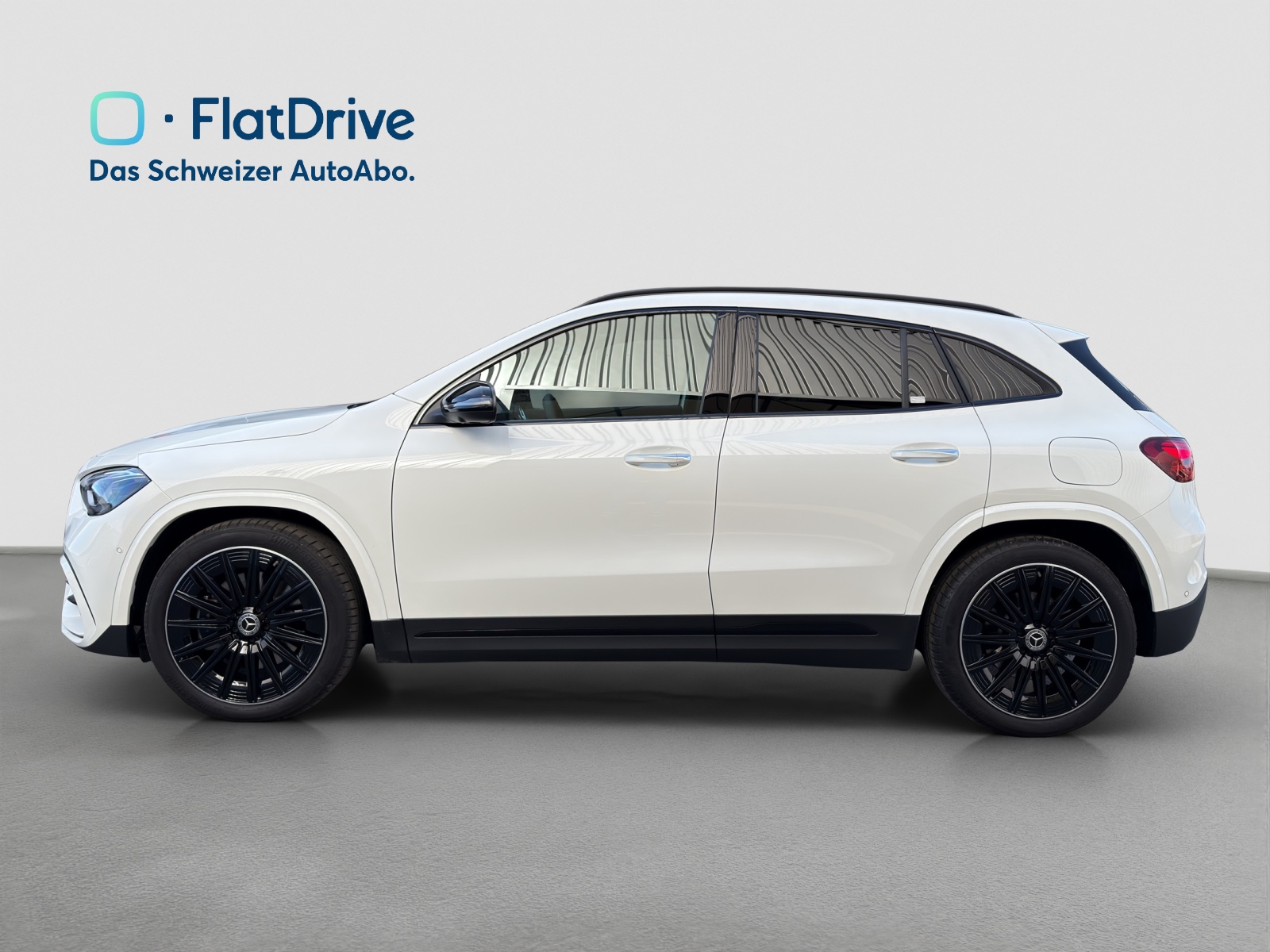 MERCEDES-BENZ GLA 250 4Matic 8G-DCT Swiss Star - AMG Line Premium Plus - AHK - Head-up - Panoramadach-image-1