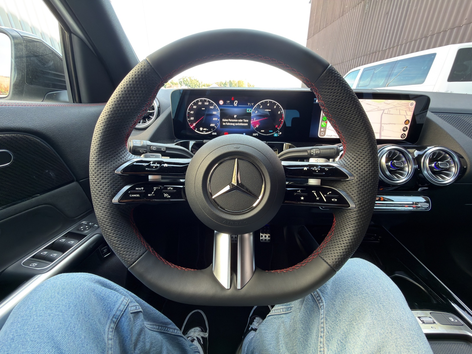 MERCEDES-BENZ GLA 250 4Matic 8G-DCT Swiss Star - AMG Line Premium Plus - AHK - Head-up - Panoramadach-image-7