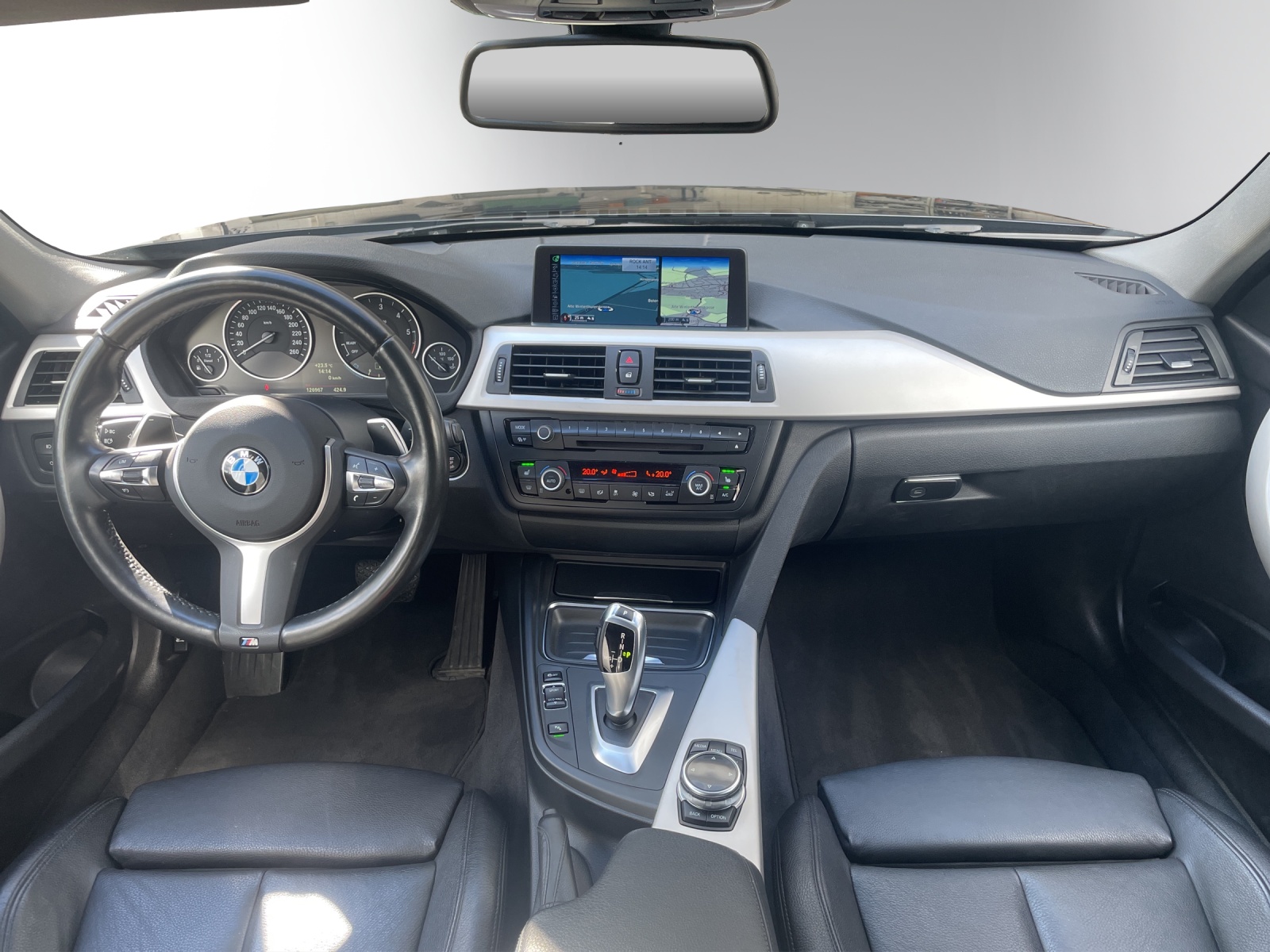 BMW 320d xDrive Touring Sport Line Steptronic | Adaptives M Fahrwerk | Sitzheizung | Xenon | DAB+-image-14