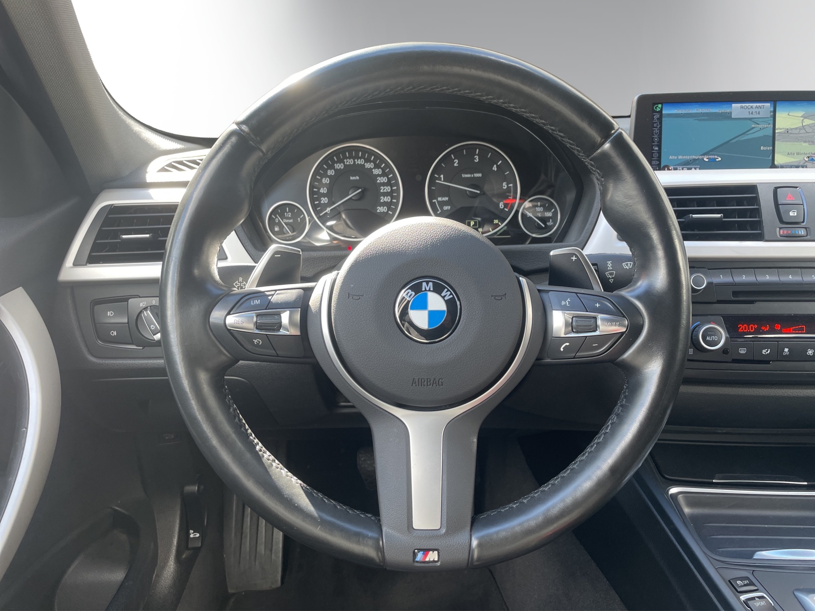 BMW 320d xDrive Touring Sport Line Steptronic | Adaptives M Fahrwerk | Sitzheizung | Xenon | DAB+-image-13