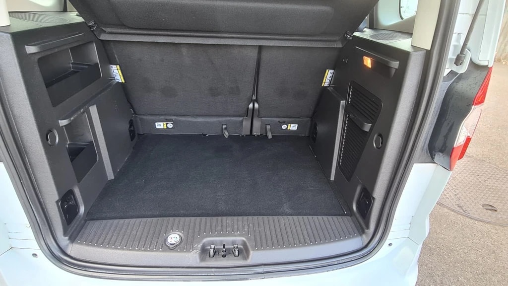 FORD Tourneo Courier 1.0 SCTi Trend ** Sitzheizung ** Parkhilfe ** Klimaanlage ** Frisch Ab MFK & Service **-image-9
