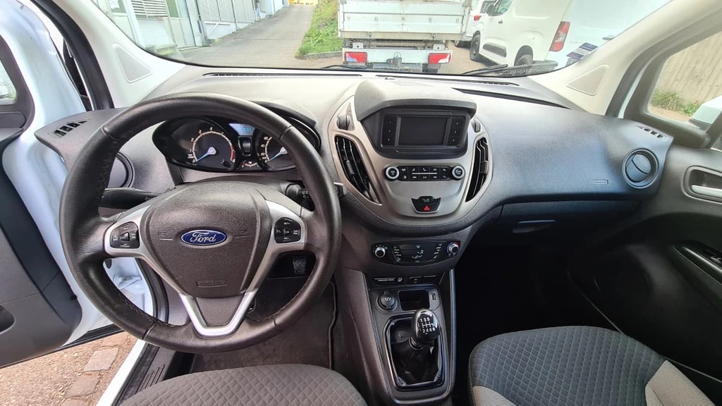 FORD Tourneo Courier 1.0 SCTi Trend ** Sitzheizung ** Parkhilfe ** Klimaanlage ** Frisch Ab MFK & Service **-image-13