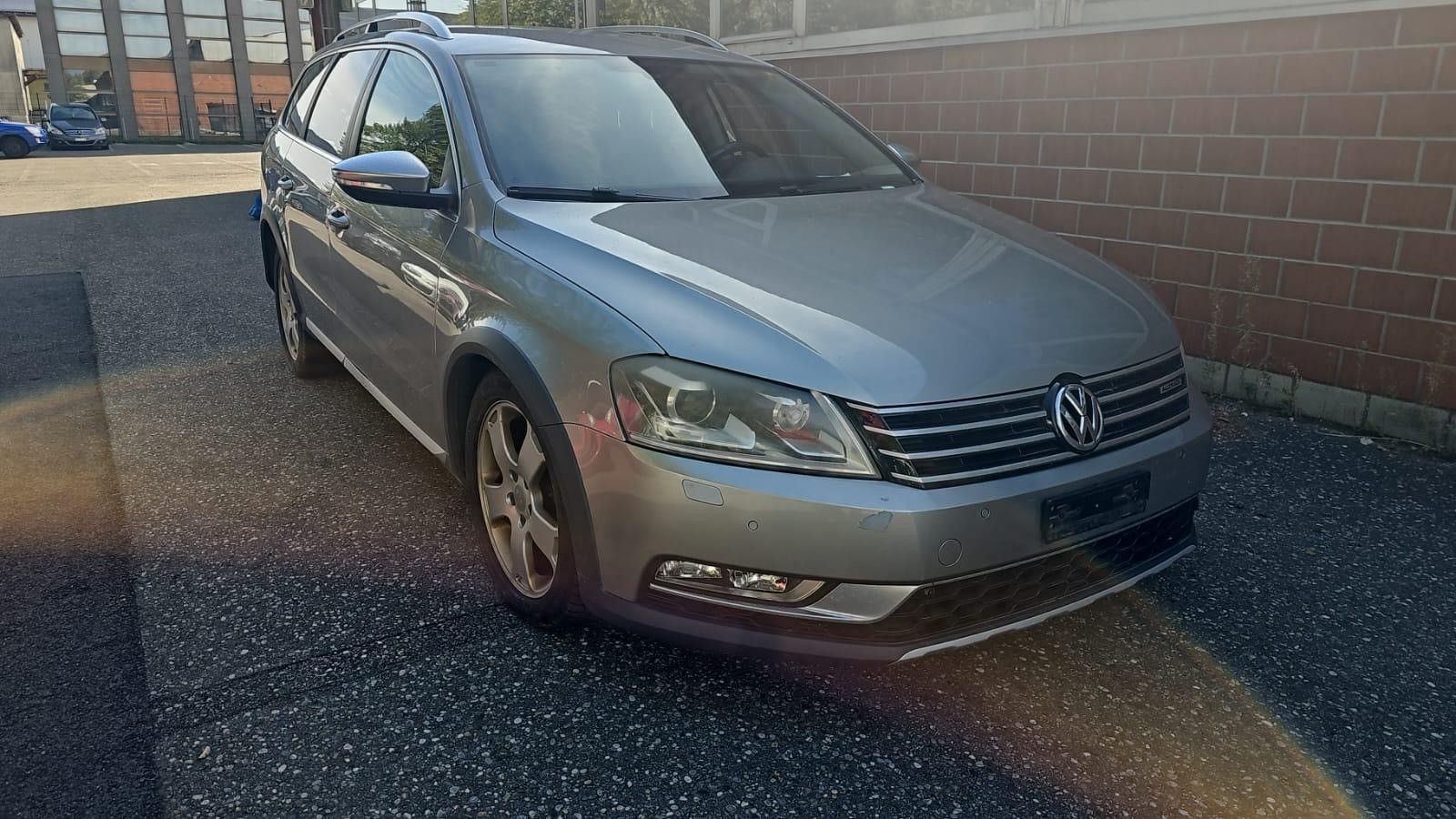 VW Passat Alltrack 2.0 TSI 4Motion DSG-image-4