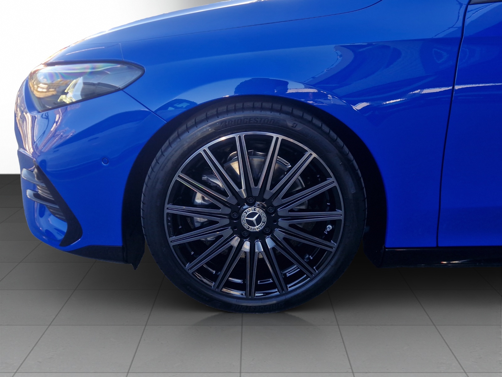 MERCEDES-BENZ CLA 220 8G-DCT 4Matic-image-12