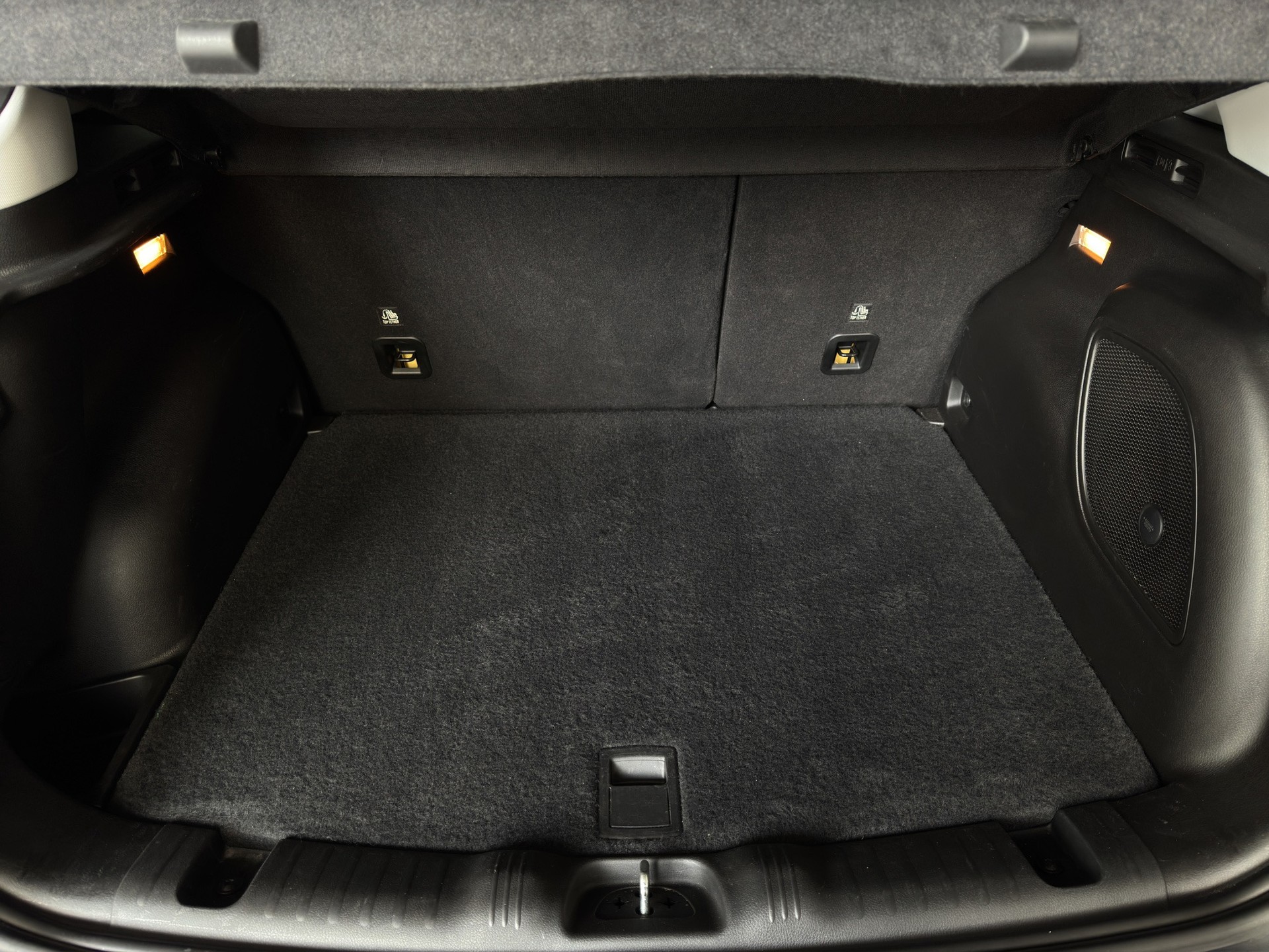 JEEP Compass 4x2 1.5 T MHEV Limited S "AHK-Leder-360°-Alpine Audio-19"Alu"-image-24