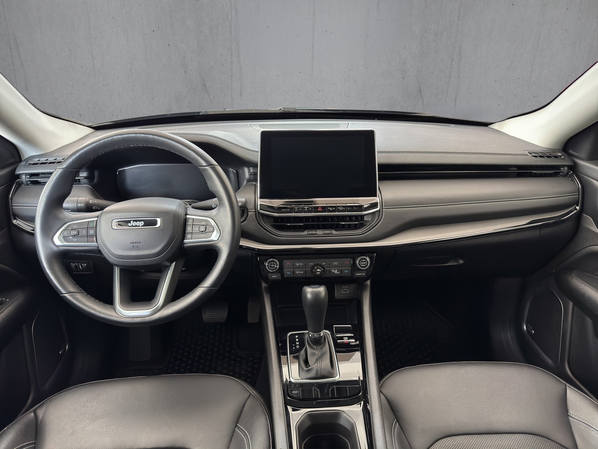 JEEP Compass 4x2 1.5 T MHEV Limited S "AHK-Leder-360°-Alpine Audio-19"Alu"-image-11