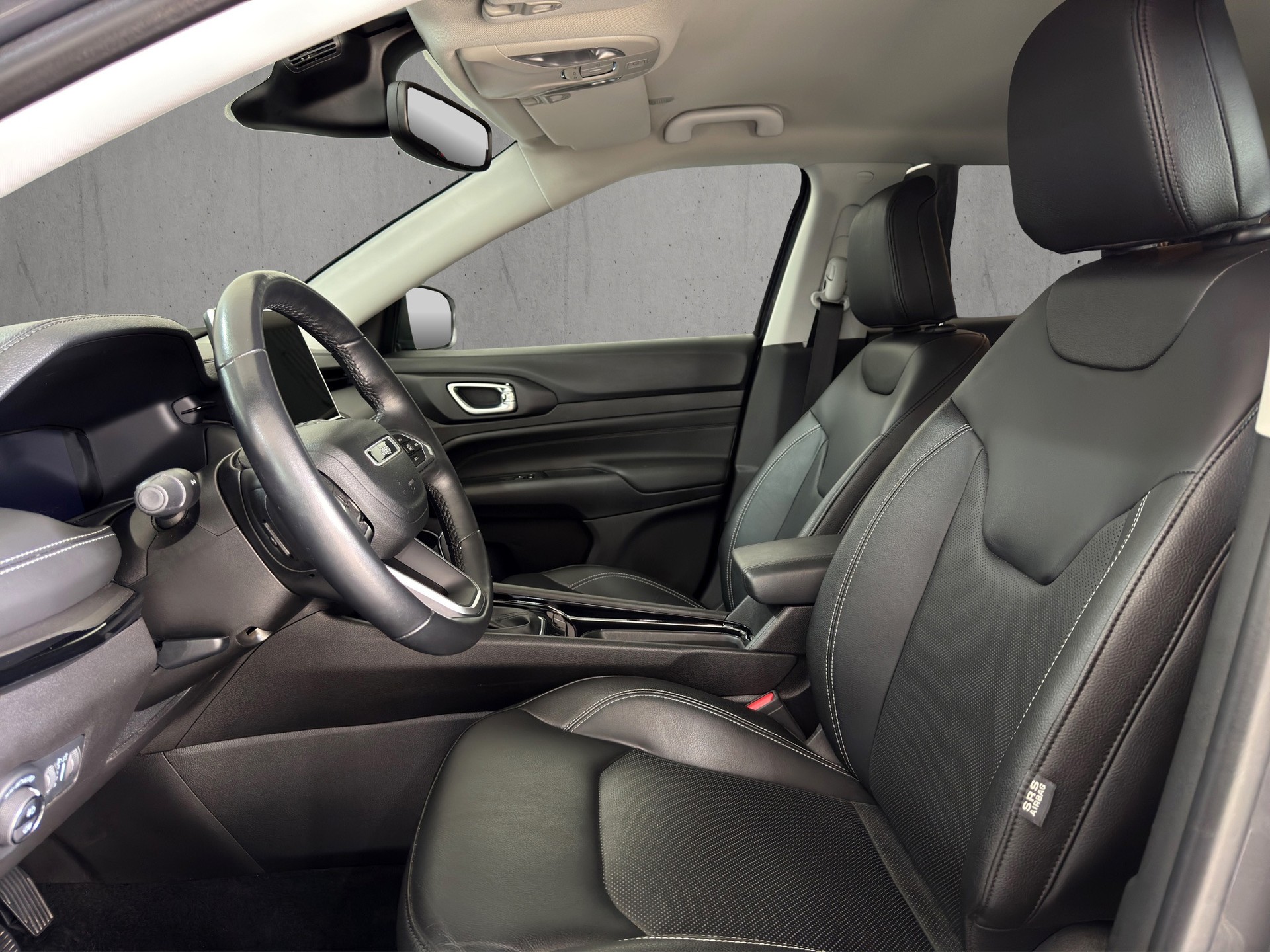 JEEP Compass 4x2 1.5 T MHEV Limited S "AHK-Leder-360°-Alpine Audio-19"Alu"-image-7