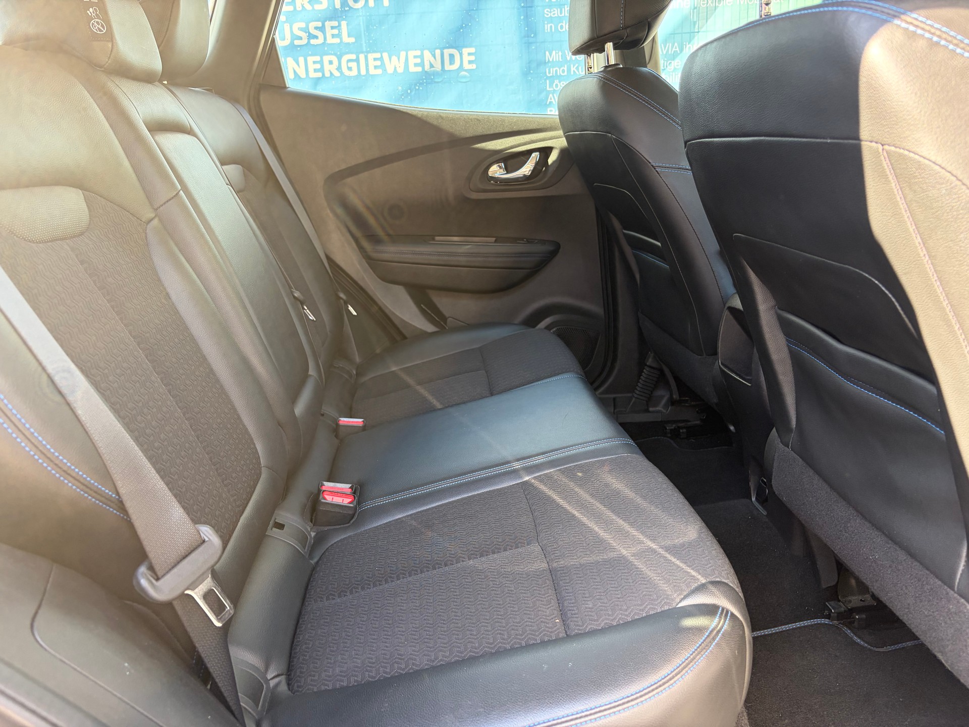 RENAULT Kadjar 1.6 dCi S-Edition 4x4-image-11